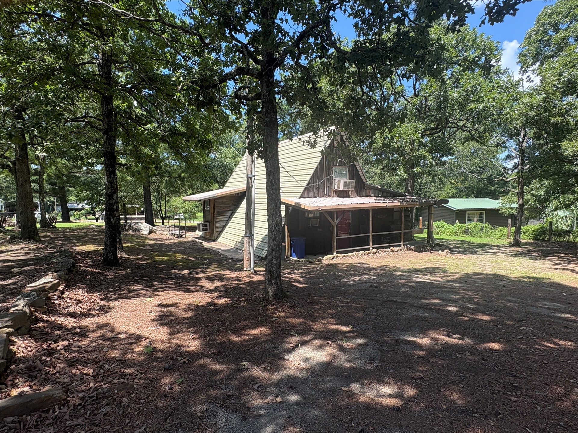 979 County Line Road Eufaula OK 74432