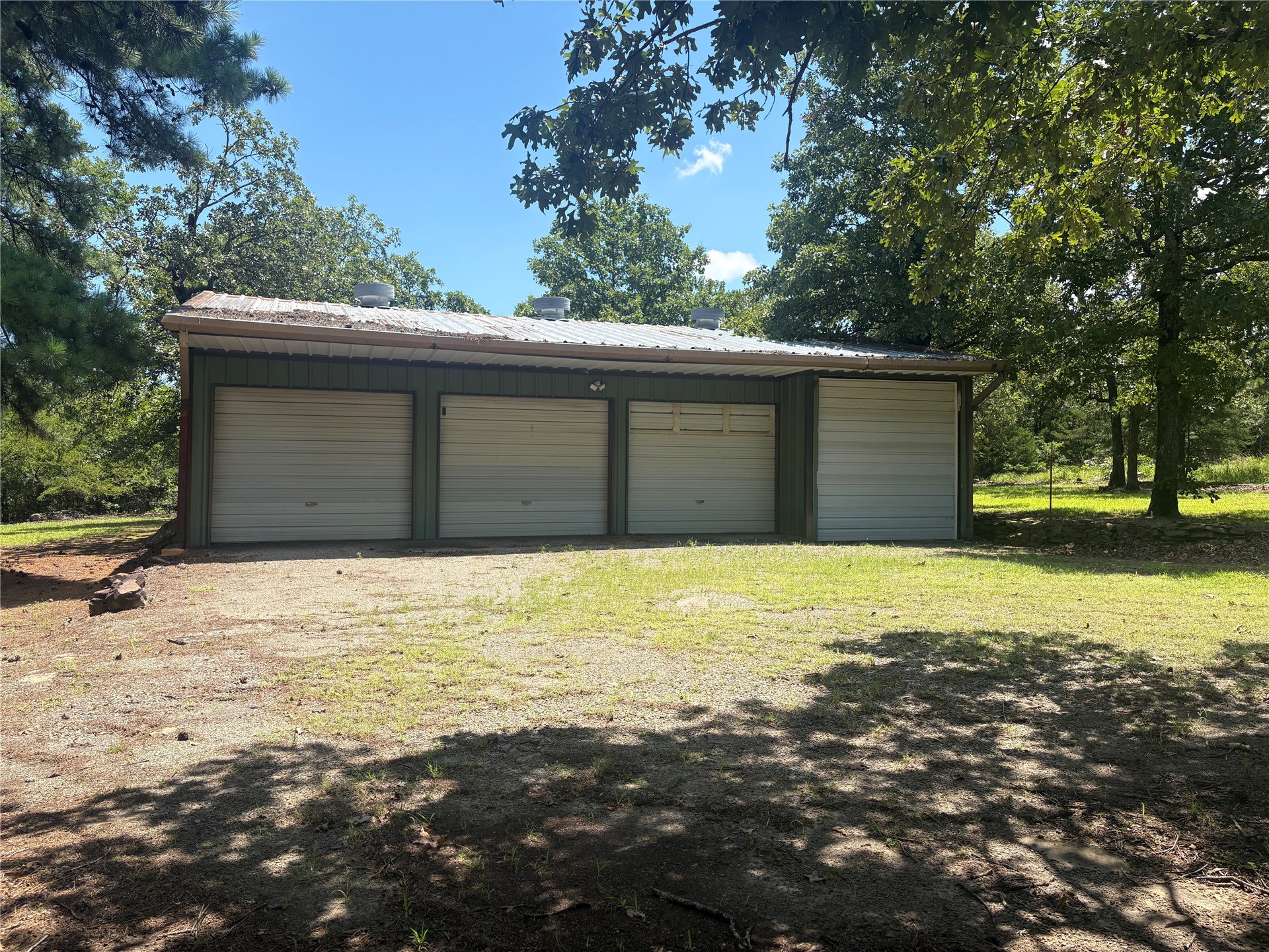 979 County Line Road Eufaula OK 74432