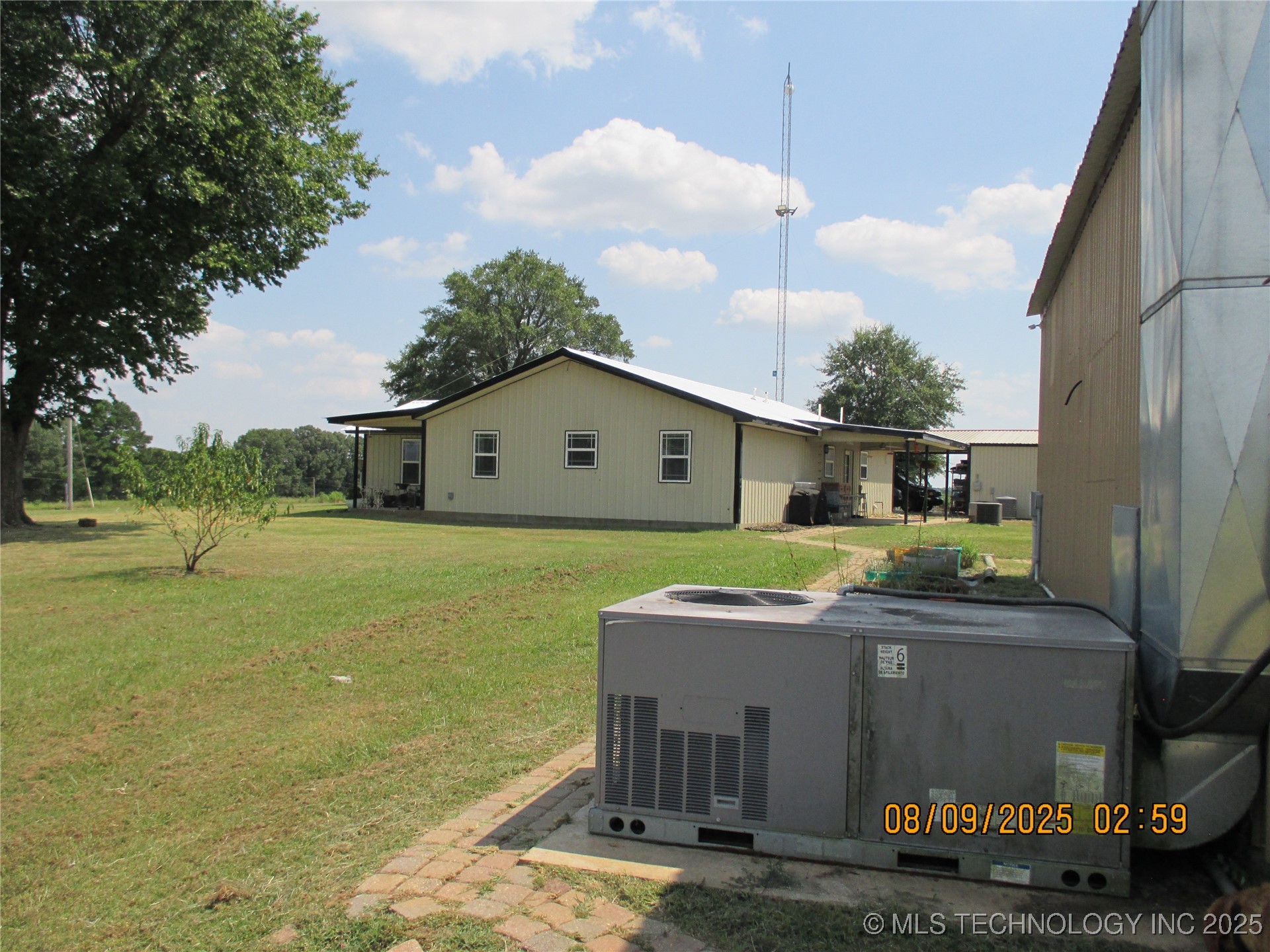 554 N 4206 Road Hugo OK 74743