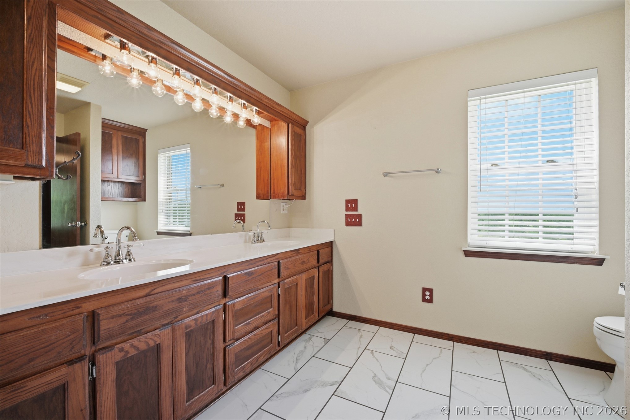 713 Pinewood Trail Drive Ardmore OK 73401