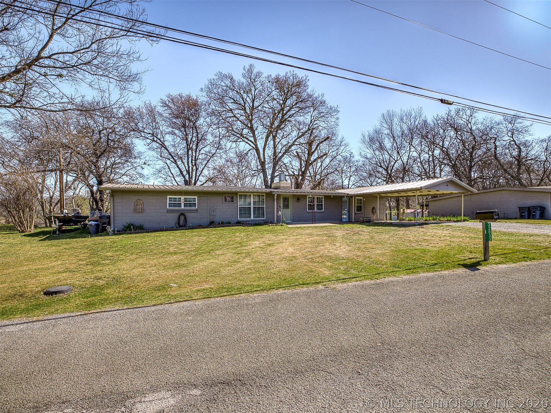 32033 E 695 Way Wagoner OK 74467