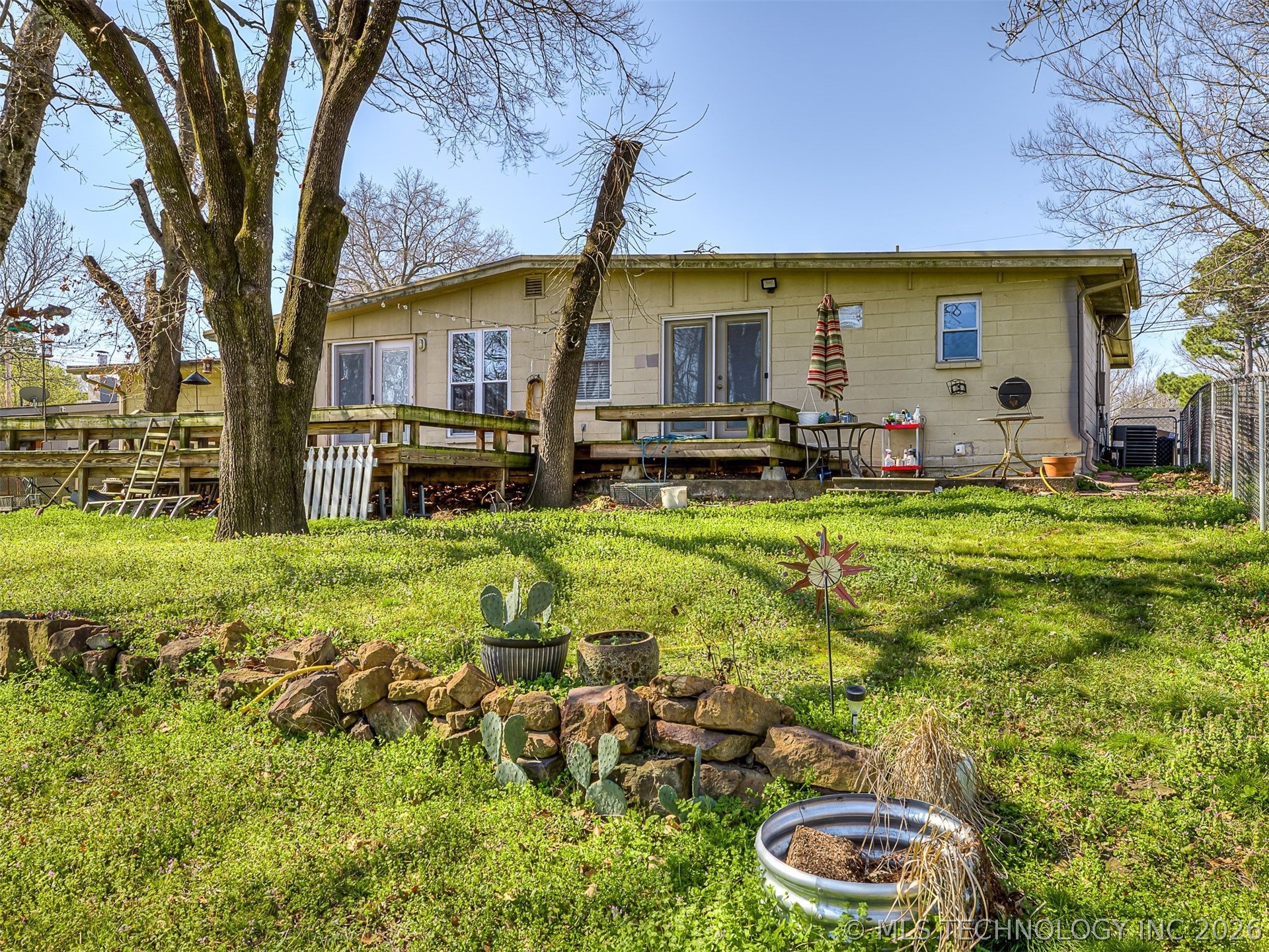 32033 E 695 Way Wagoner OK 74467
