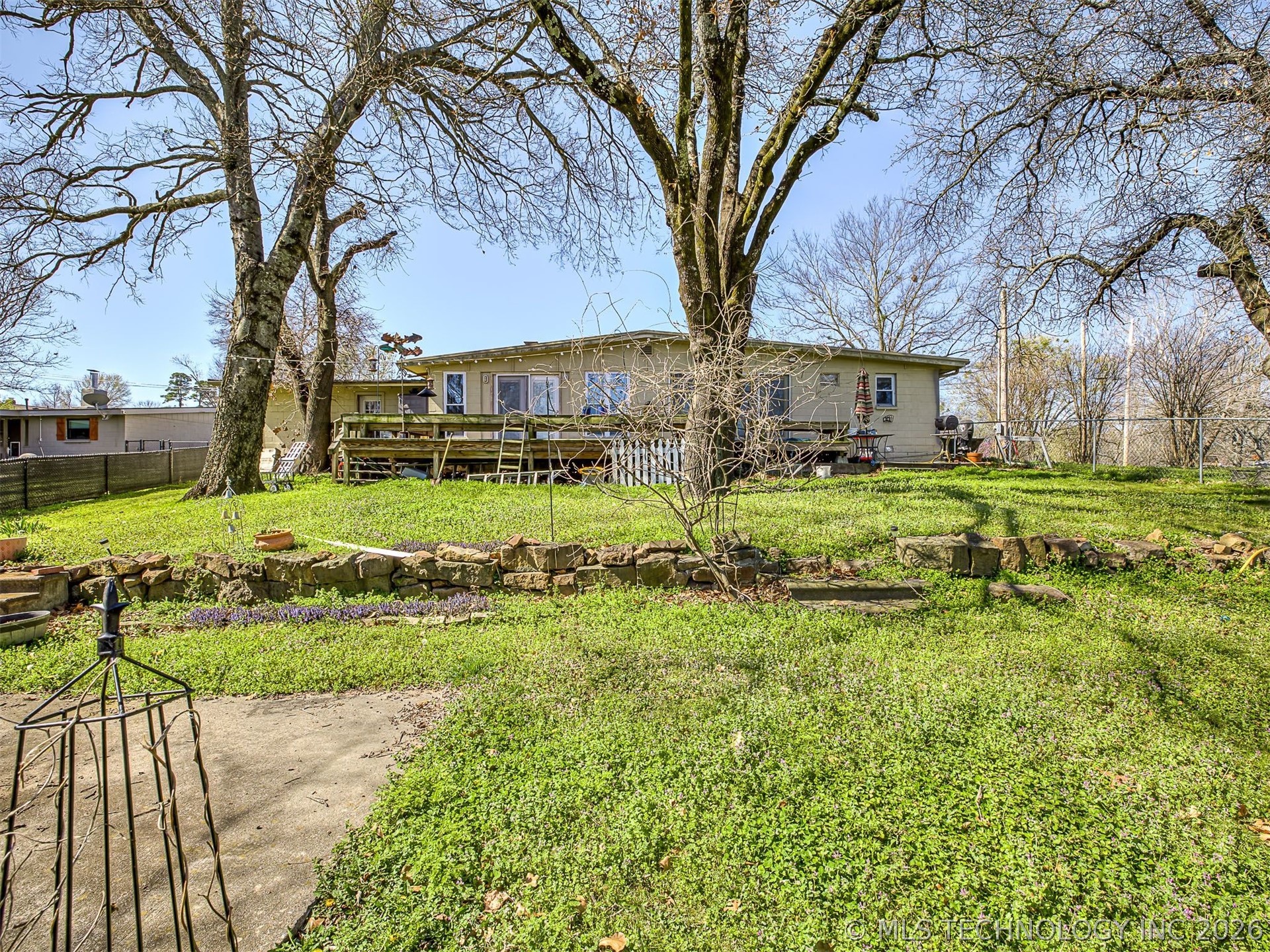 32033 E 695 Way Wagoner OK 74467