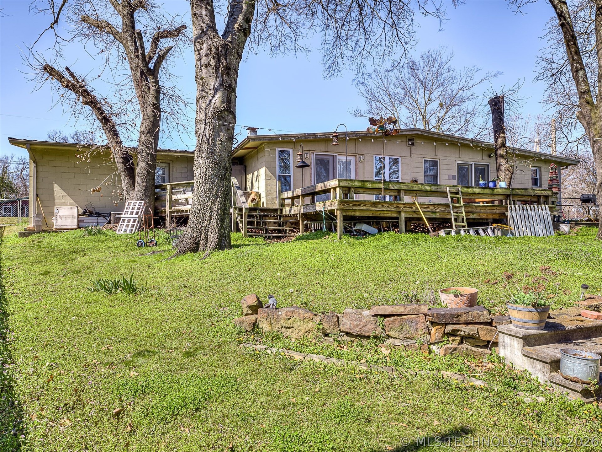 32033 E 695 Way Wagoner OK 74467