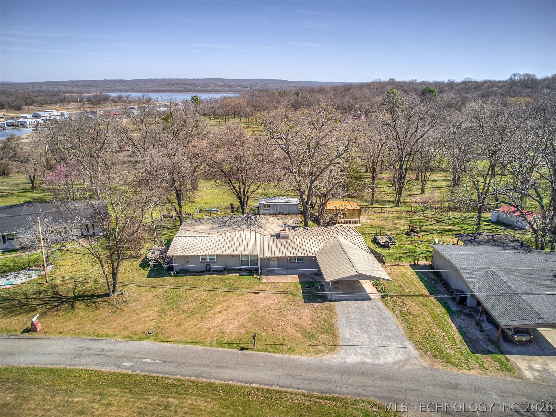 32033 E 695 Way Wagoner OK 74467