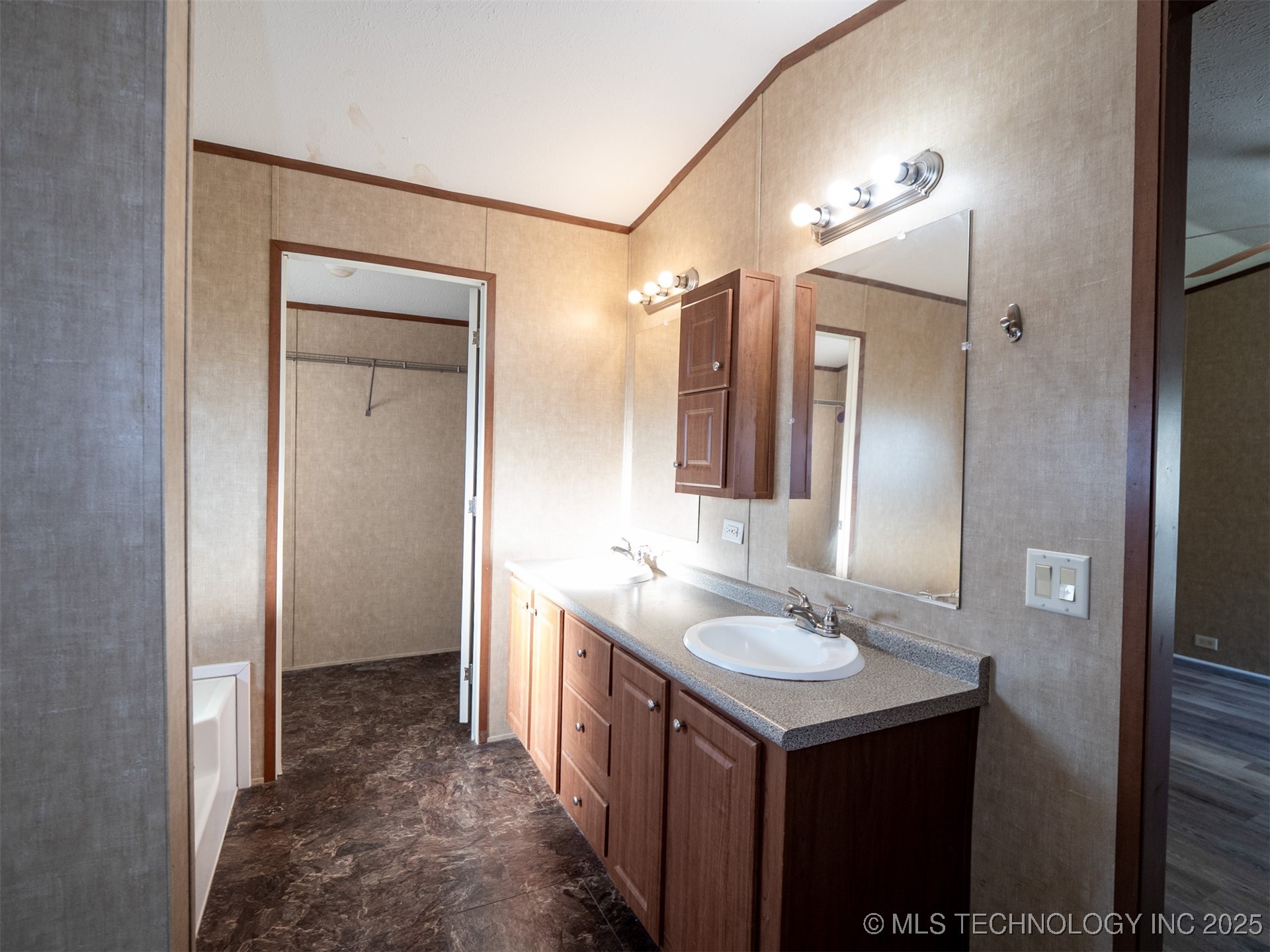 11137 Snell Kingston OK 73439