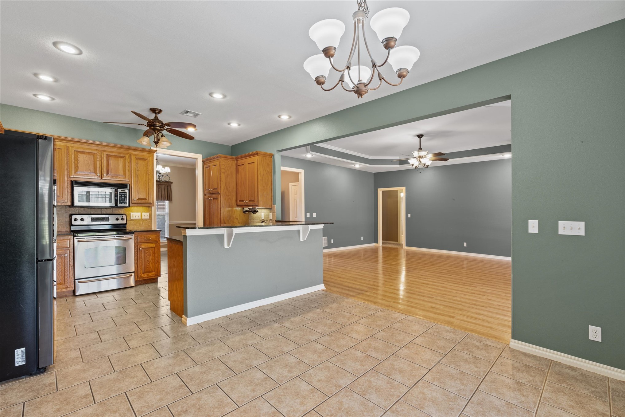 1923 Rolling Hills Drive Bartlesville OK 74006