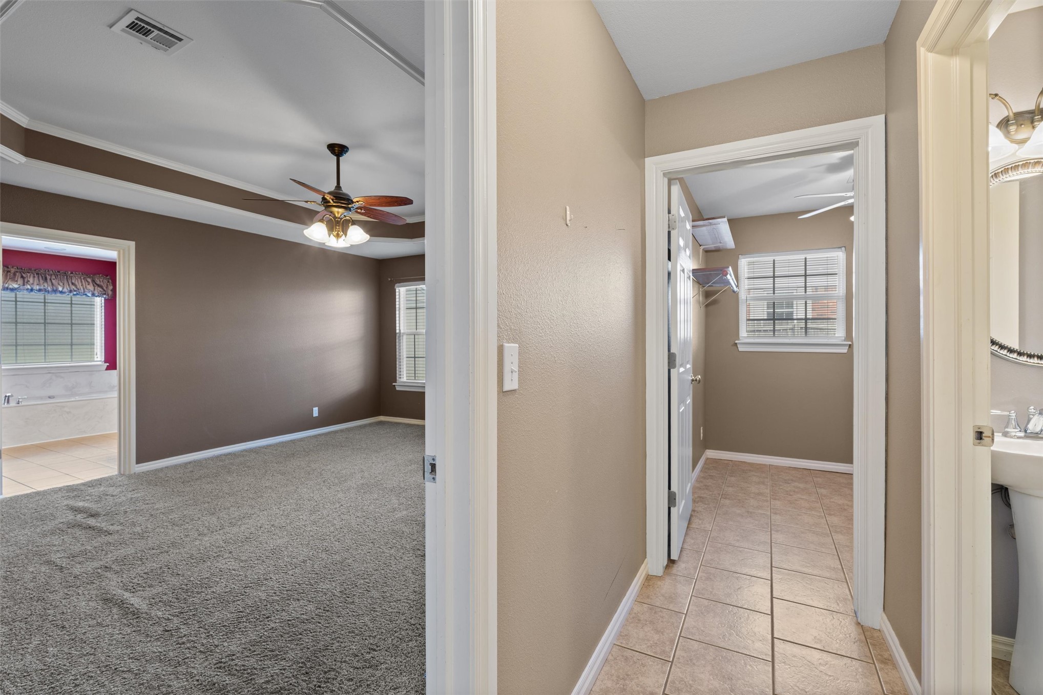 1923 Rolling Hills Drive Bartlesville OK 74006