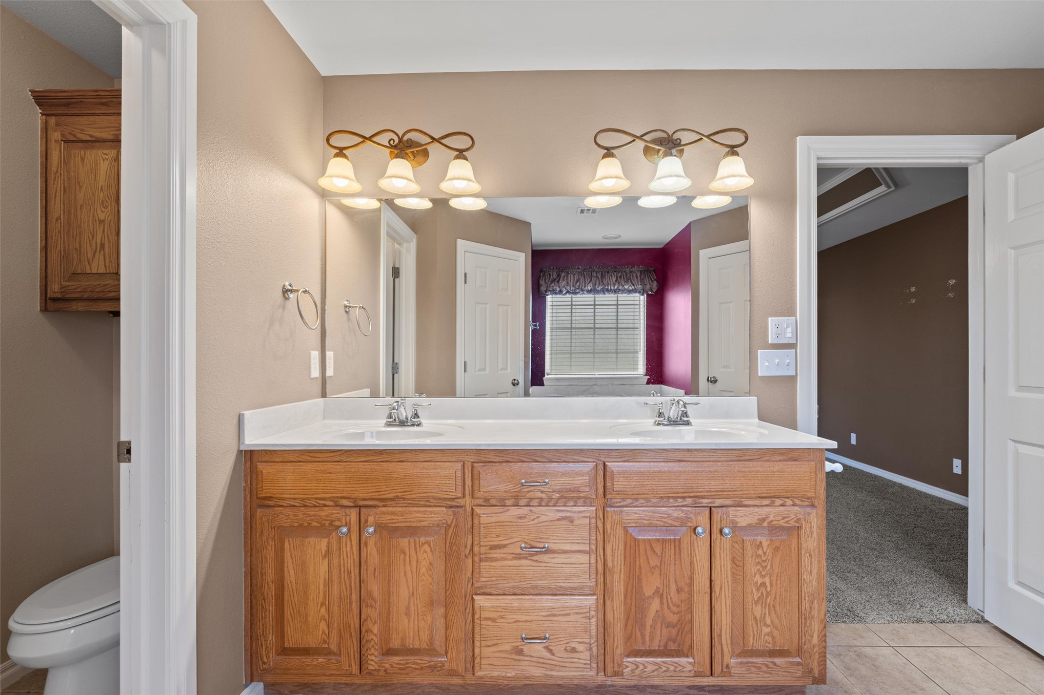 1923 Rolling Hills Drive Bartlesville OK 74006