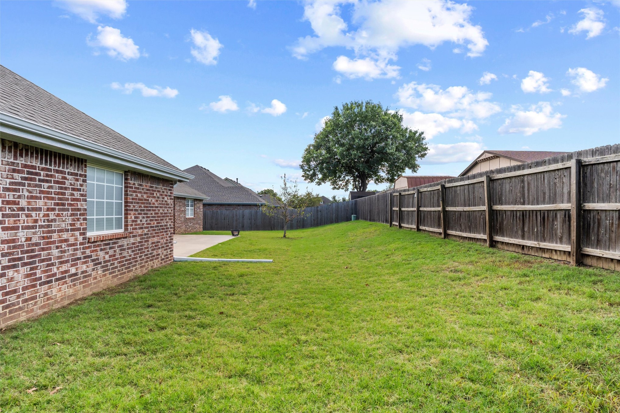 1923 Rolling Hills Drive Bartlesville OK 74006