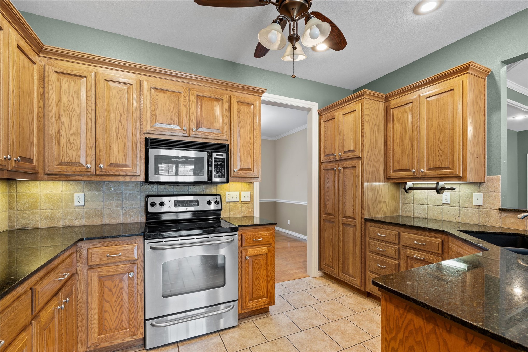 1923 Rolling Hills Drive Bartlesville OK 74006