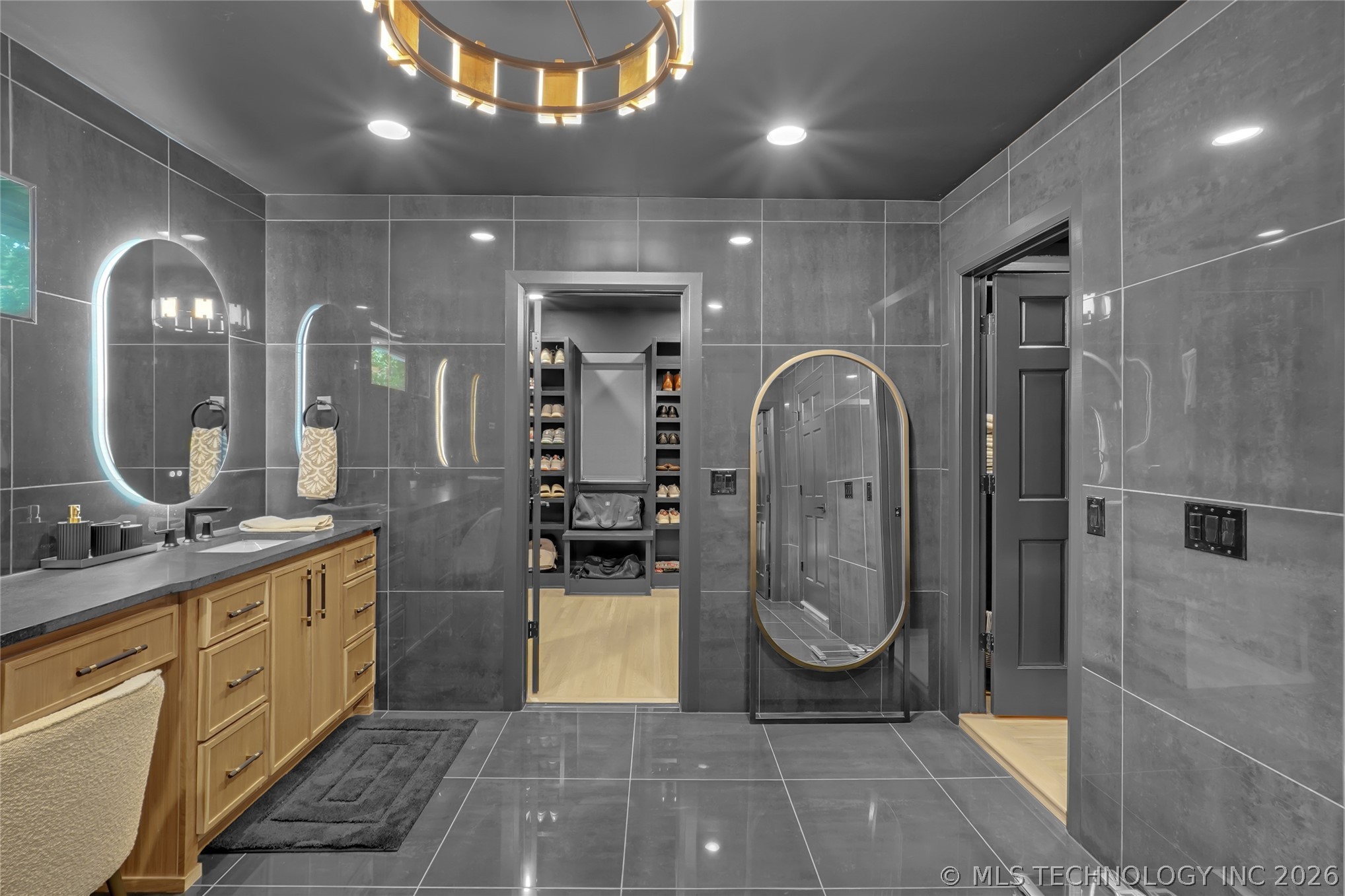 2227 E 26th Place Tulsa OK 74114