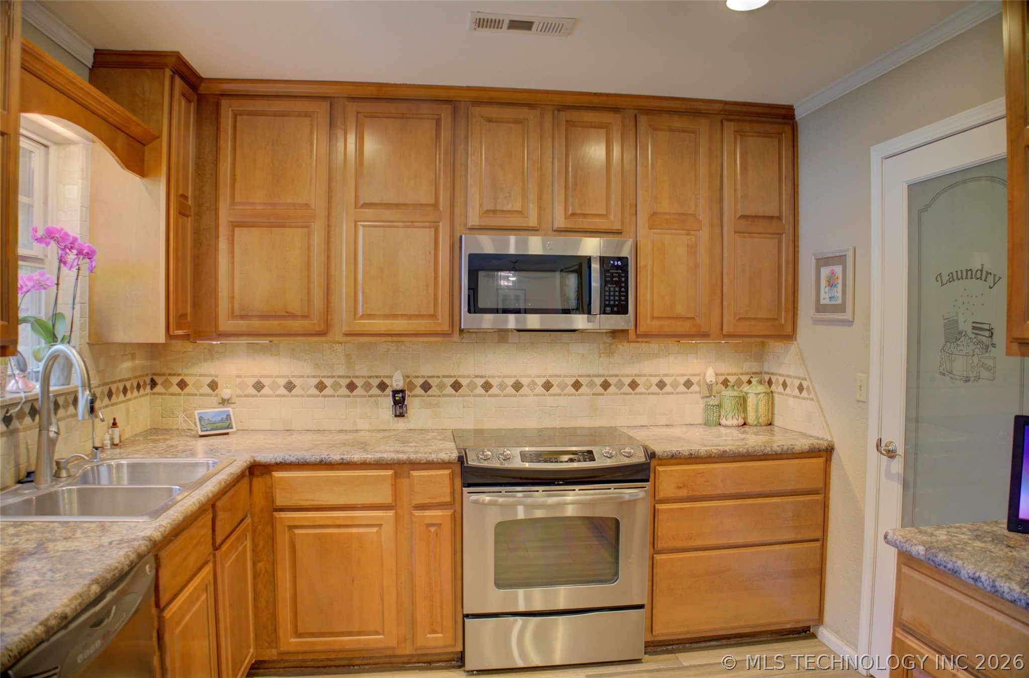 8011 S Date Place Broken Arrow OK 74011