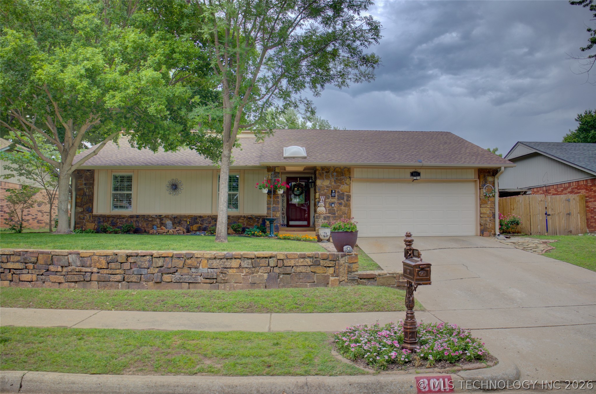 8011 S Date Place Broken Arrow OK 74011