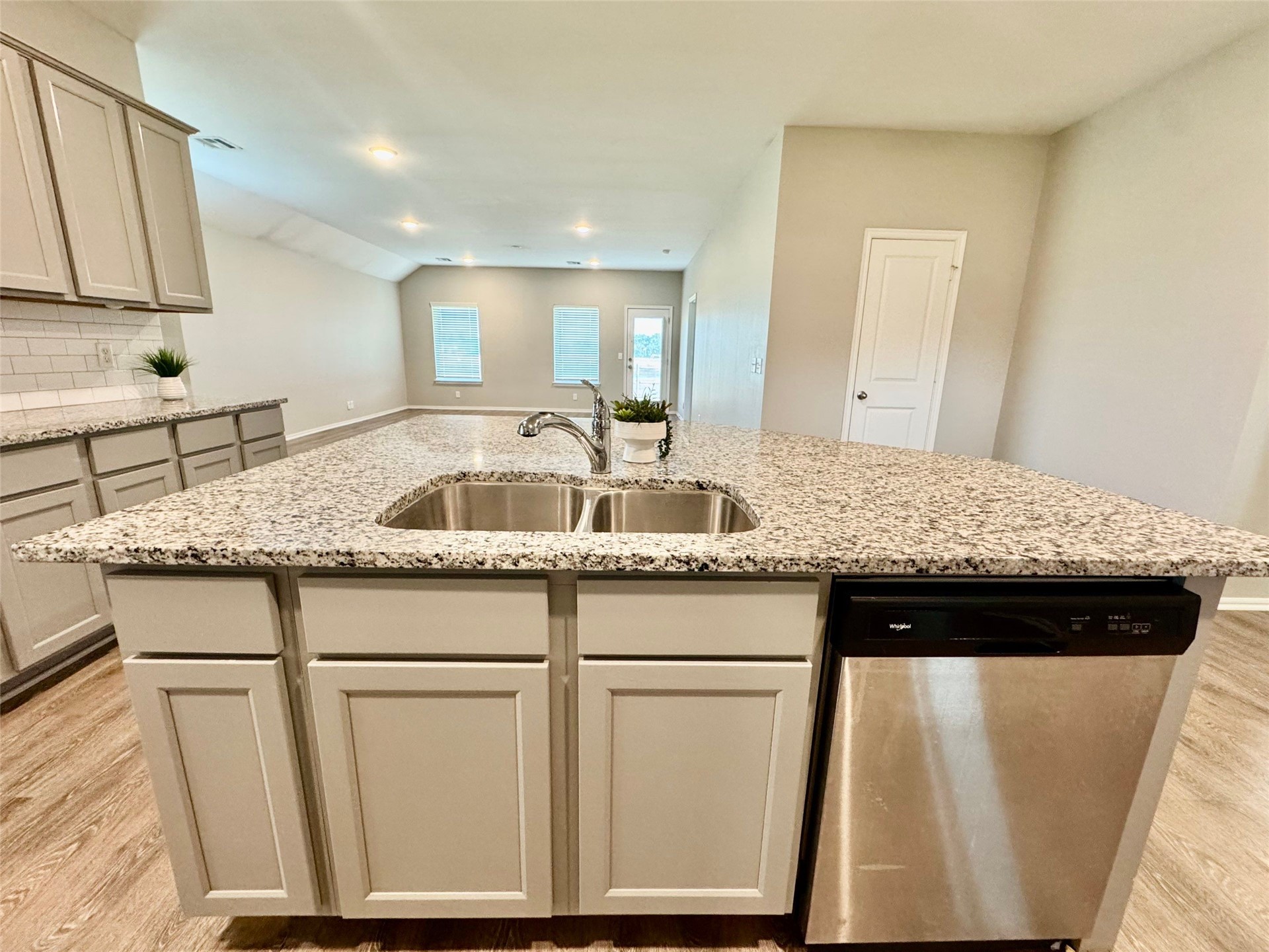 28300 E 111th Place S Coweta OK 74429