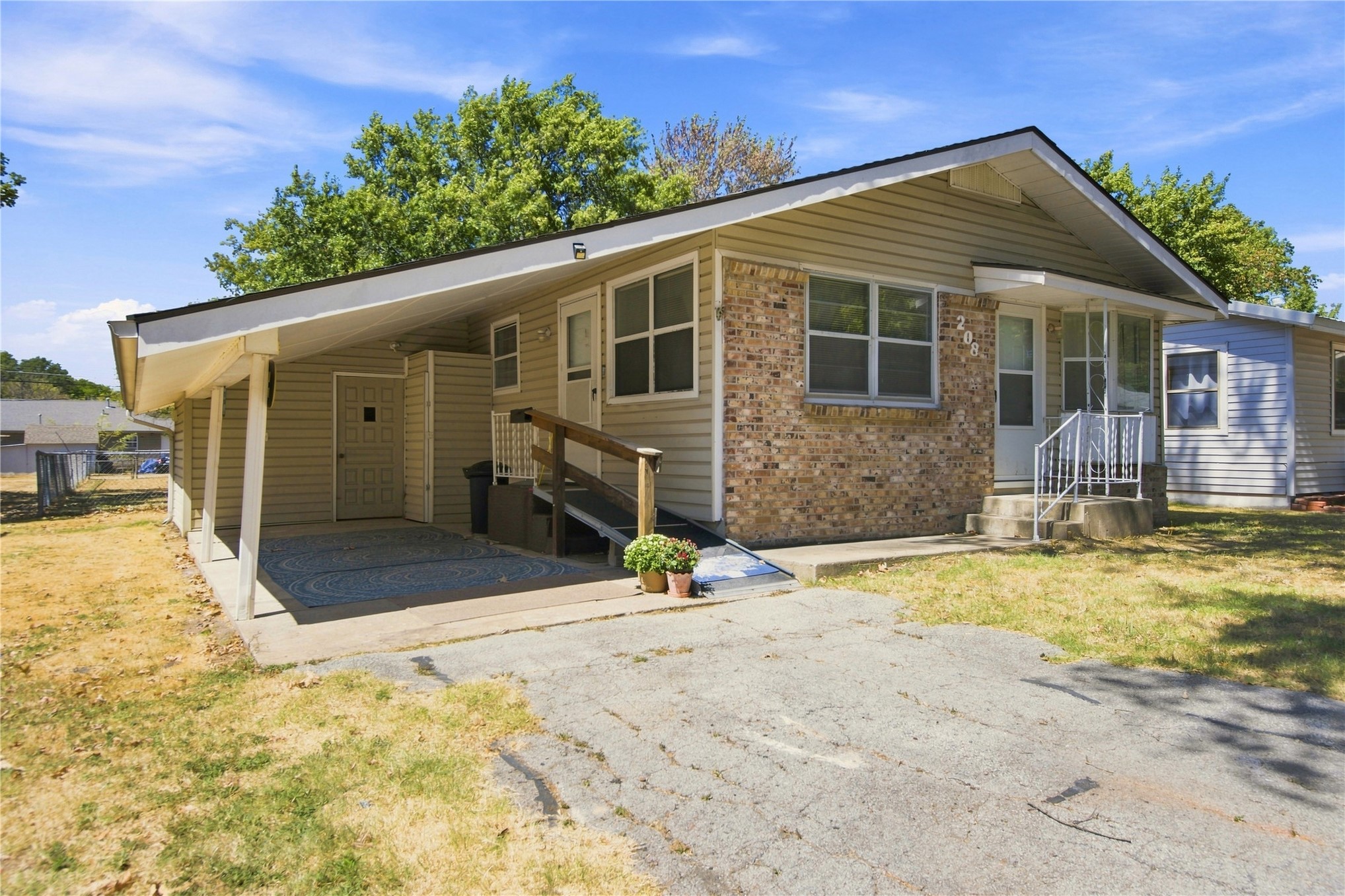 208 S Ora Street Pryor OK 74361