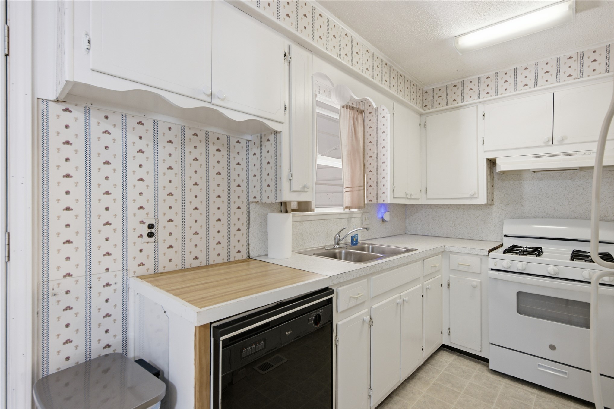 208 S Ora Street Pryor OK 74361