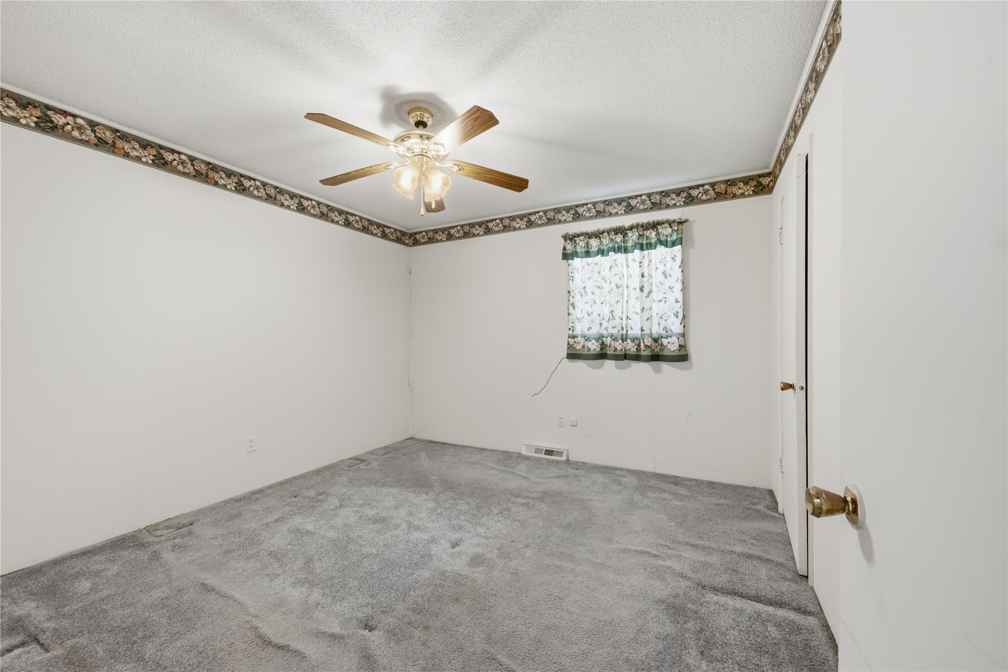 208 S Ora Street Pryor OK 74361