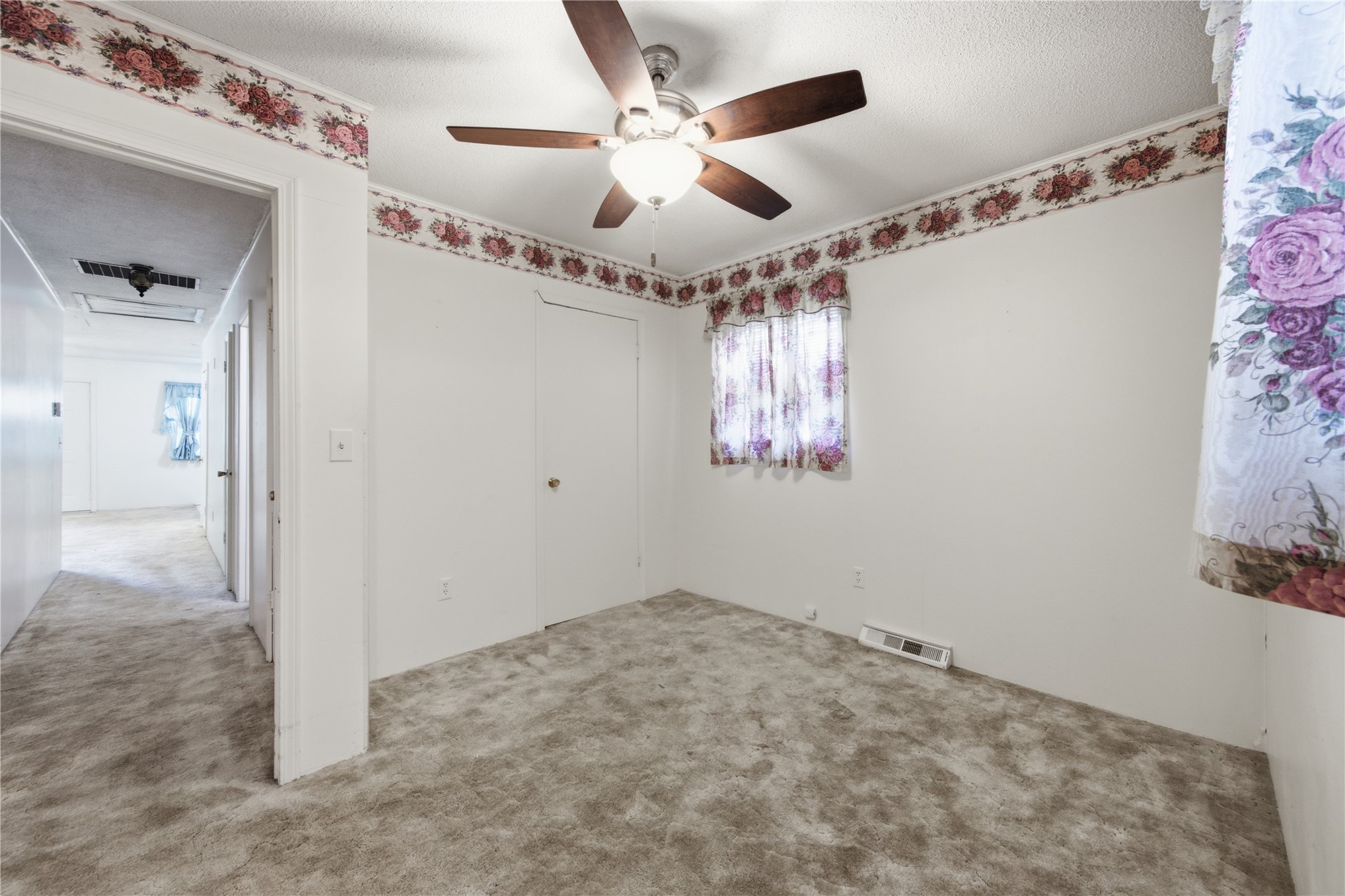 208 S Ora Street Pryor OK 74361