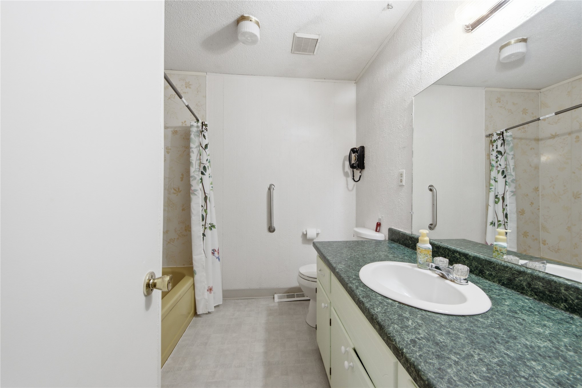 208 S Ora Street Pryor OK 74361