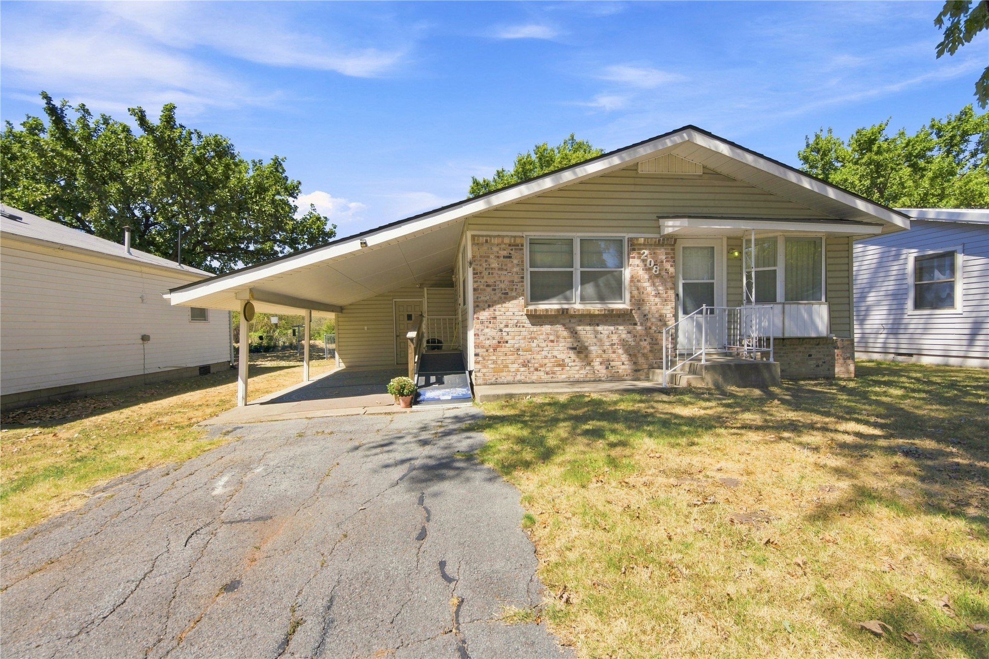 208 S Ora Street Pryor OK 74361