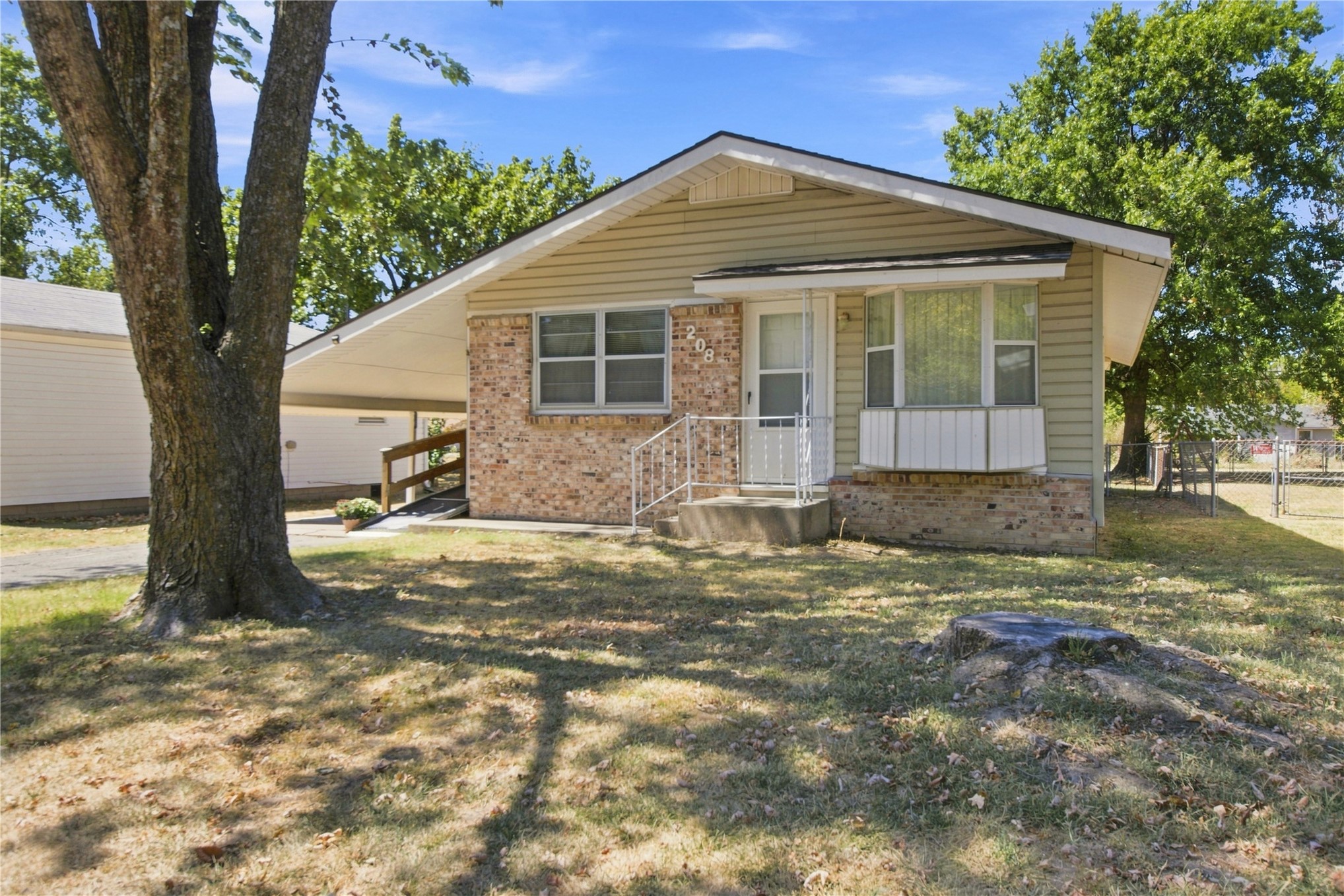 208 S Ora Street Pryor OK 74361
