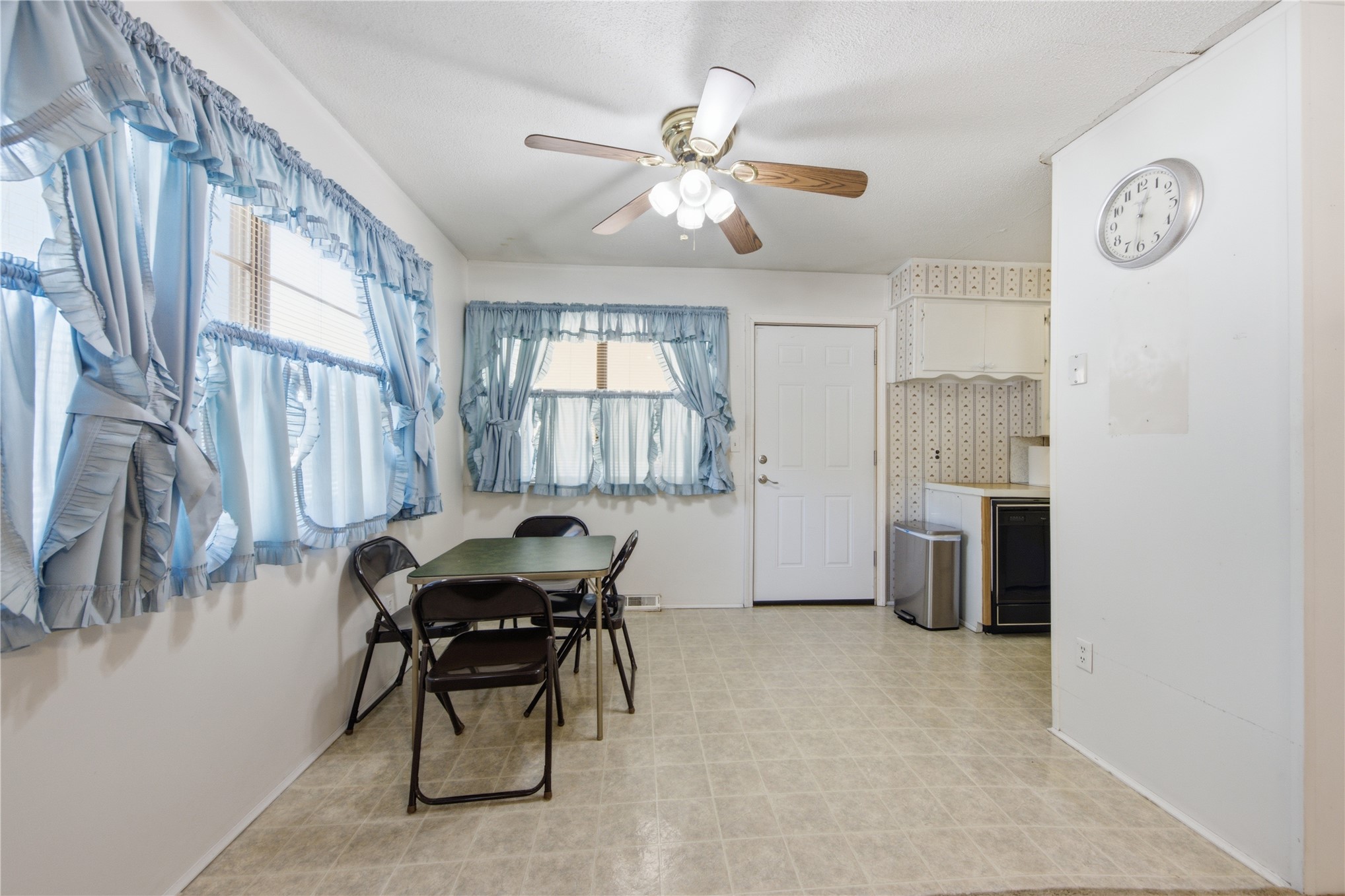 208 S Ora Street Pryor OK 74361