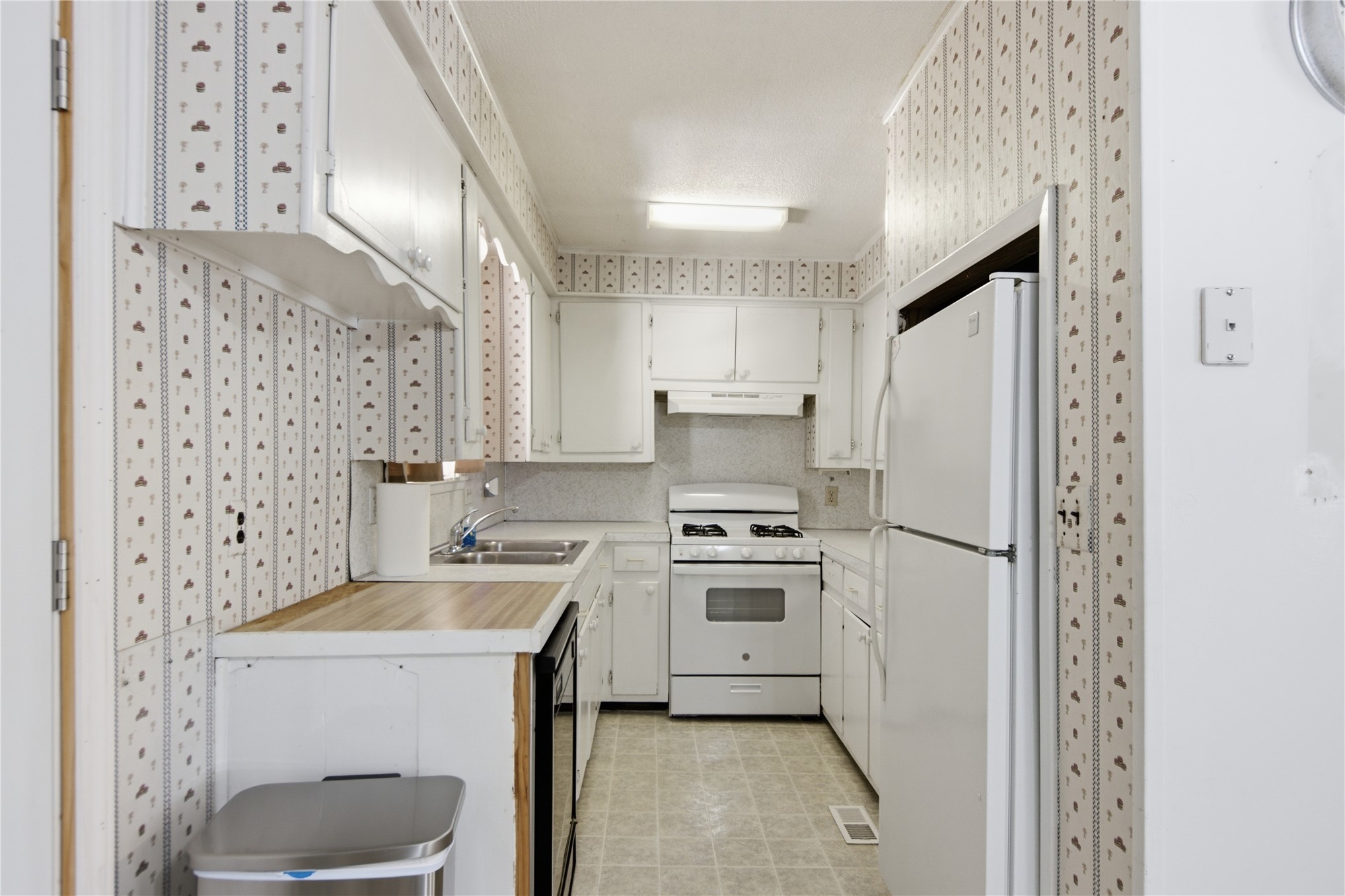 208 S Ora Street Pryor OK 74361