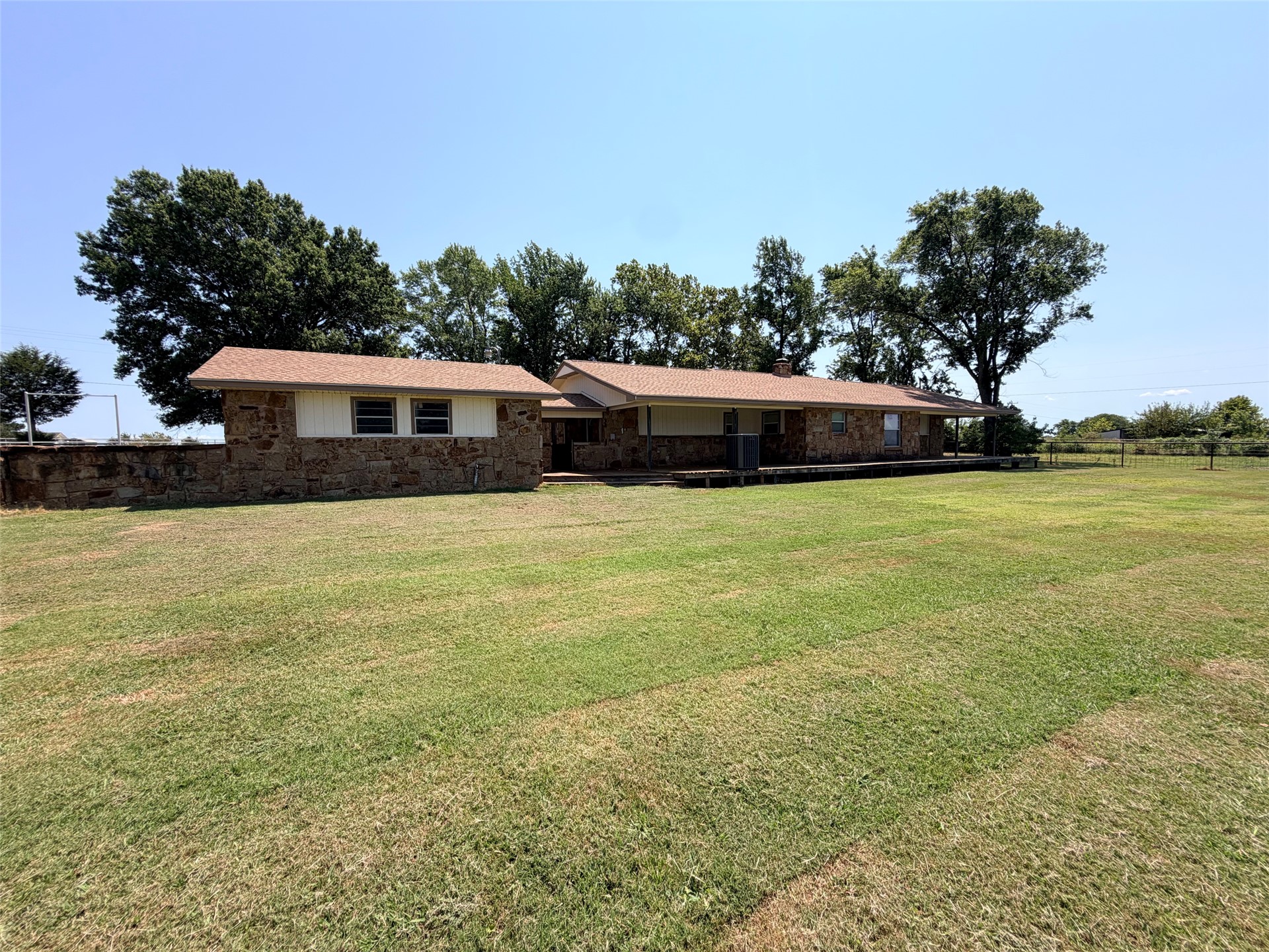 23235 Highway 52 Highway Henryetta OK 74437
