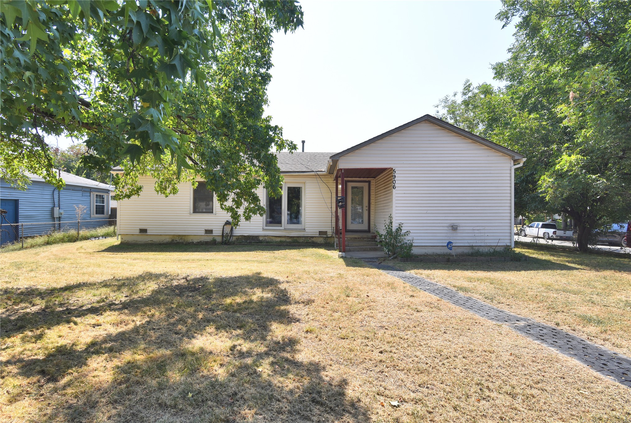 5906 E King Street Tulsa OK 74115