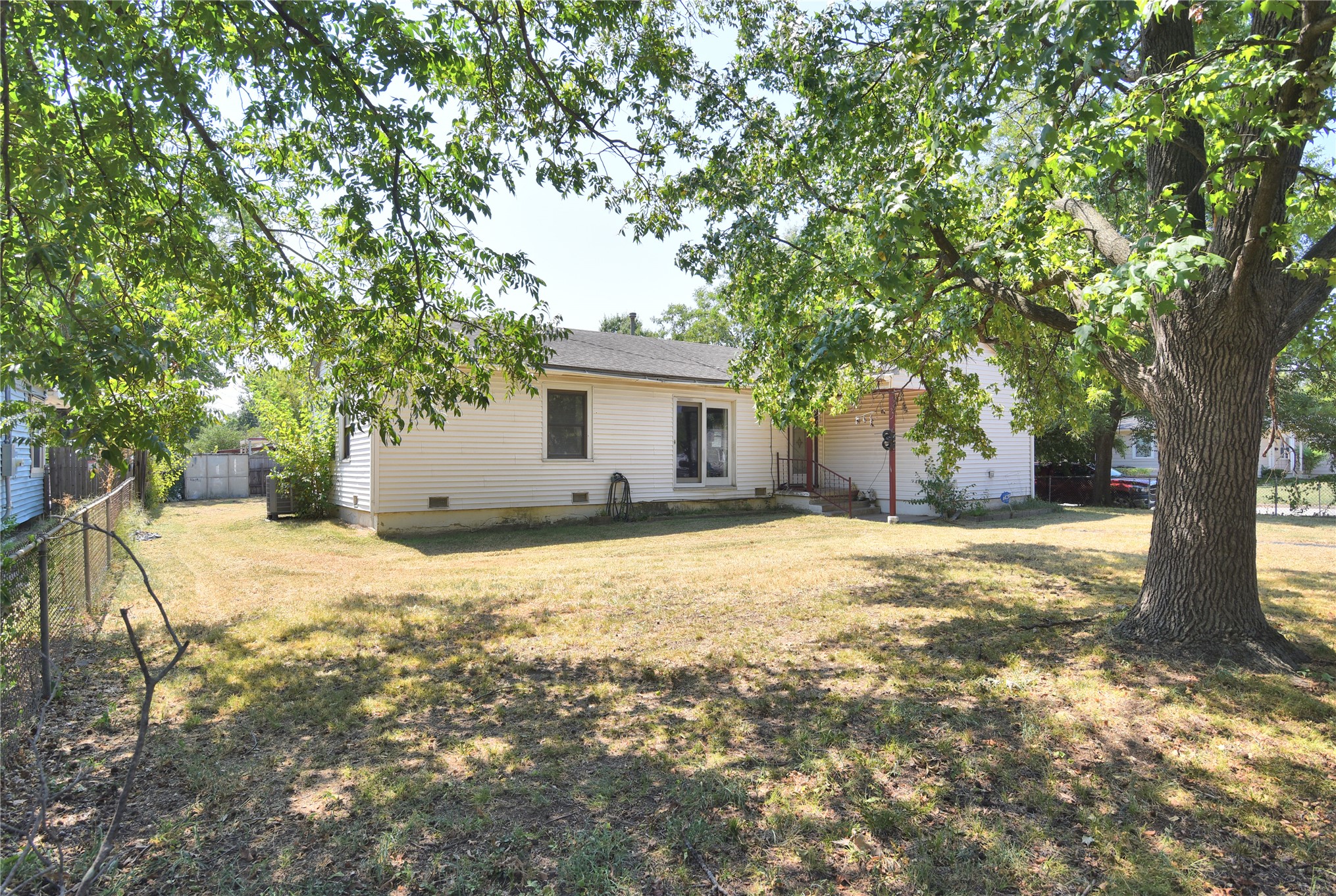 5906 E King Street Tulsa OK 74115