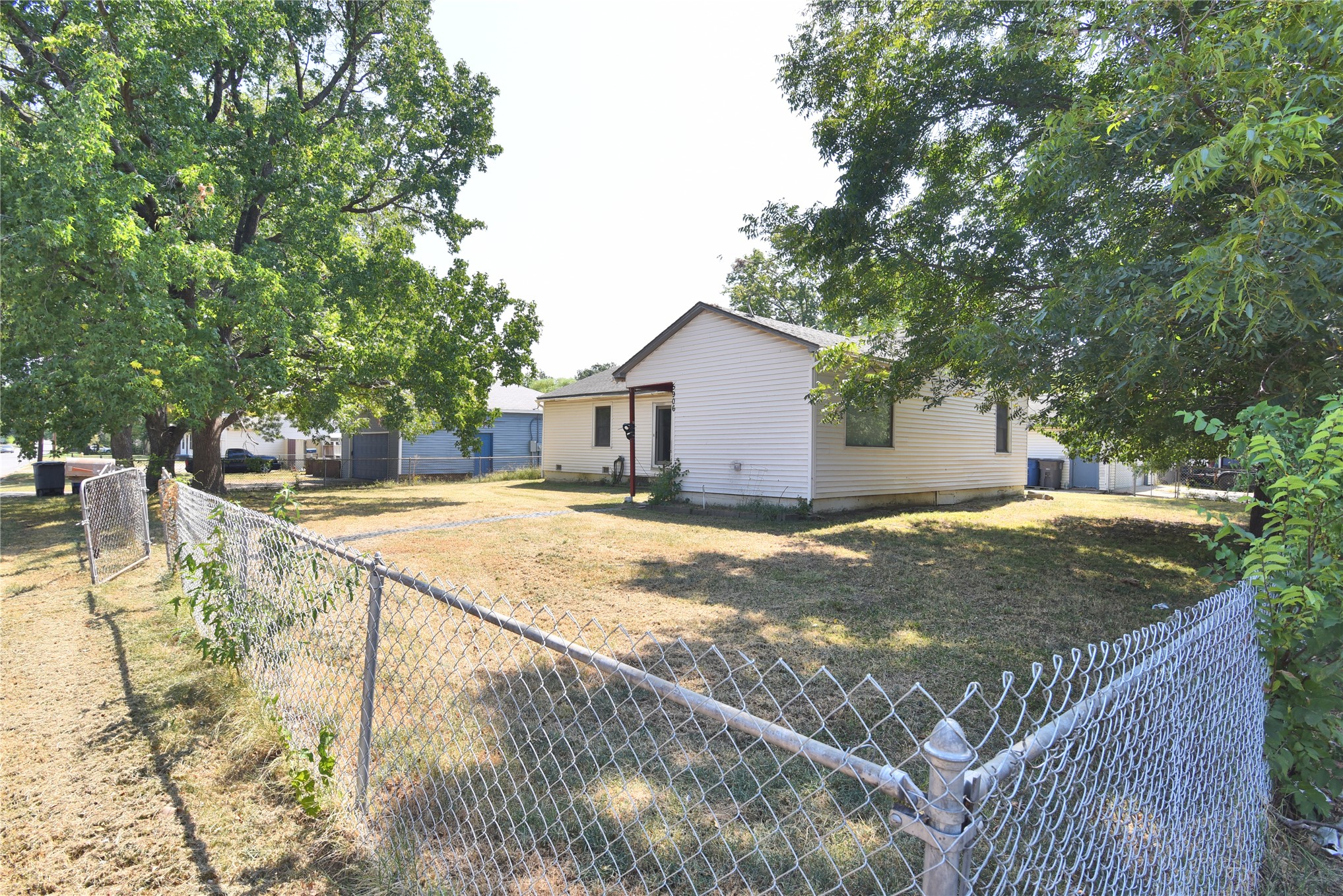 5906 E King Street Tulsa OK 74115