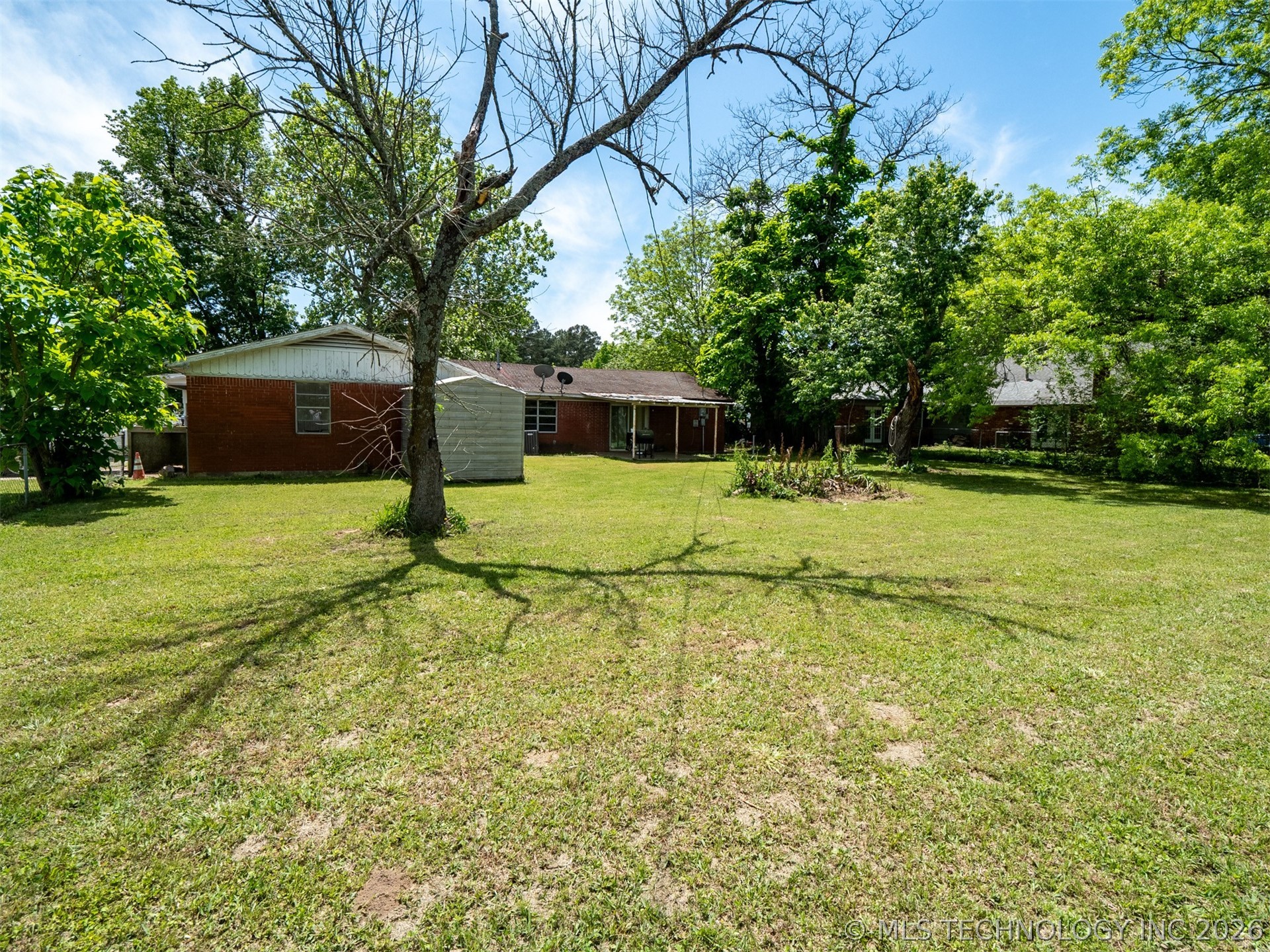 101 SW Hayes Idabel OK 74745