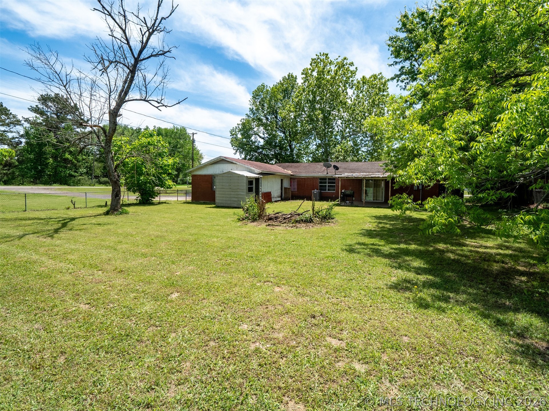 101 SW Hayes Idabel OK 74745