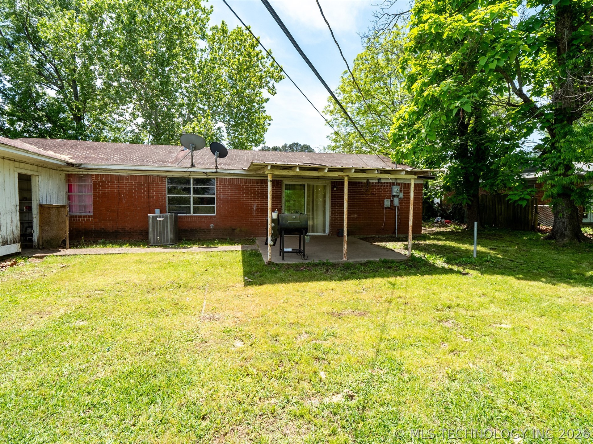 101 SW Hayes Idabel OK 74745