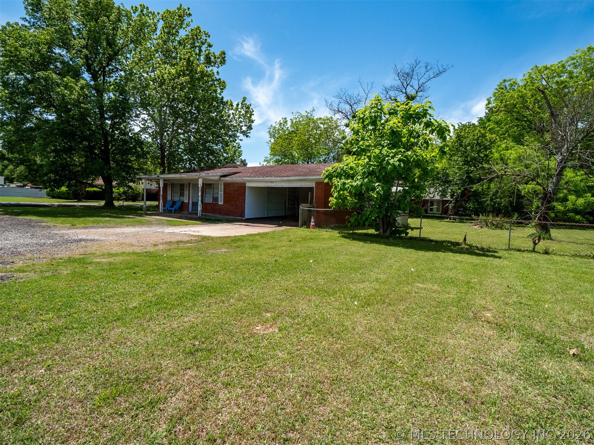 101 SW Hayes Idabel OK 74745