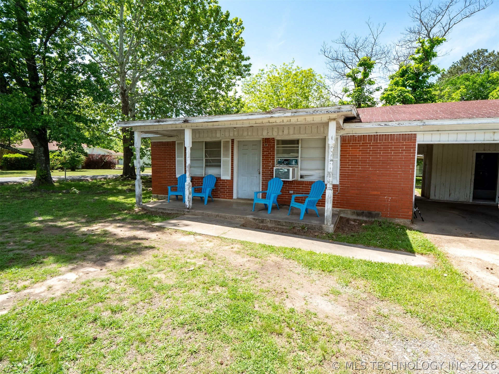 101 SW Hayes Idabel OK 74745