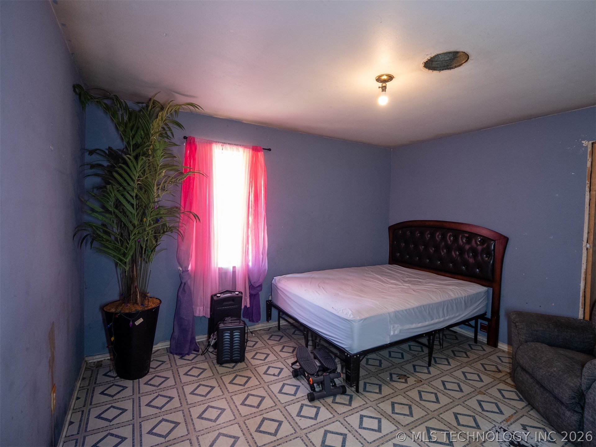 101 SW Hayes Idabel OK 74745