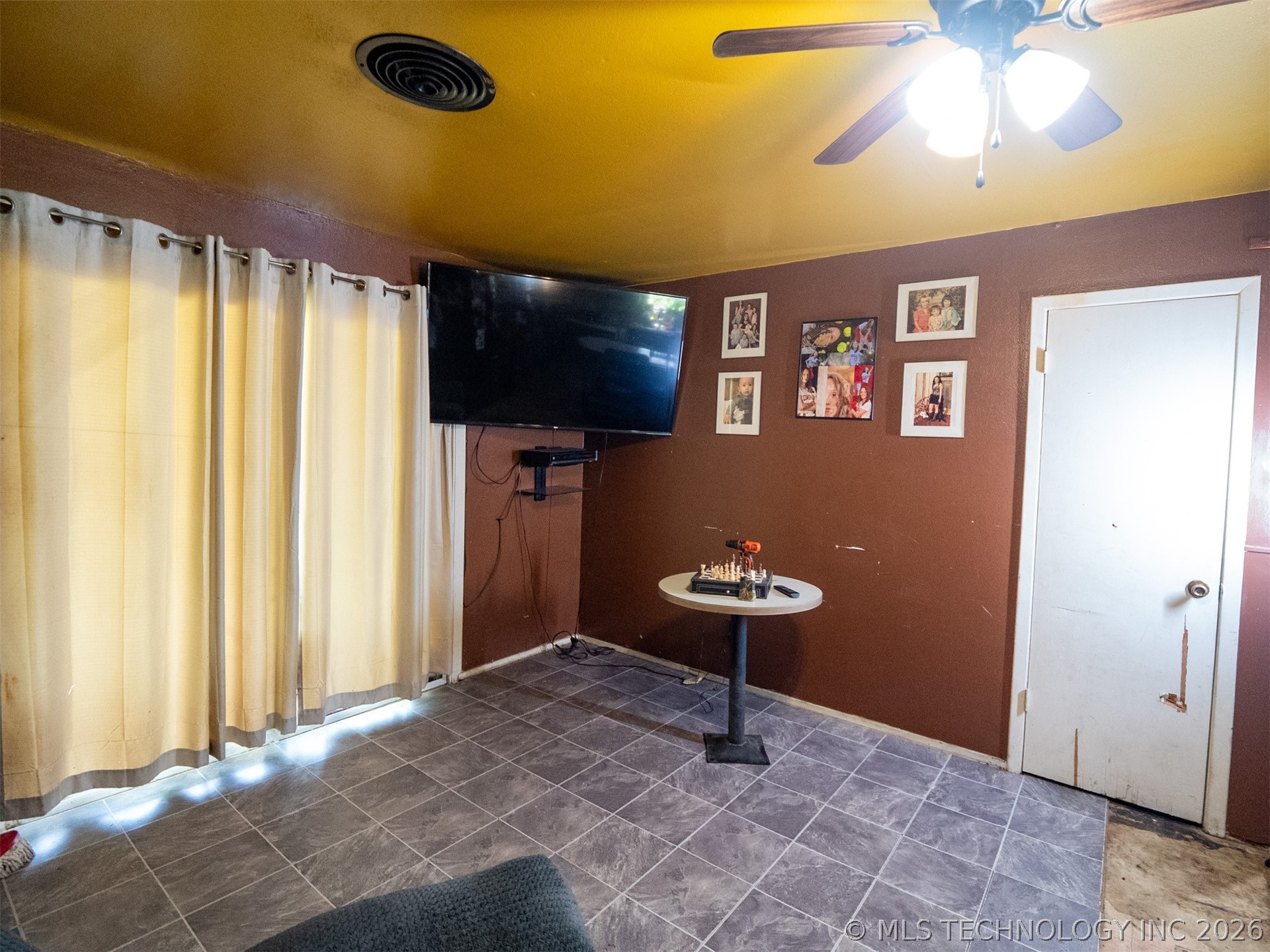 101 SW Hayes Idabel OK 74745