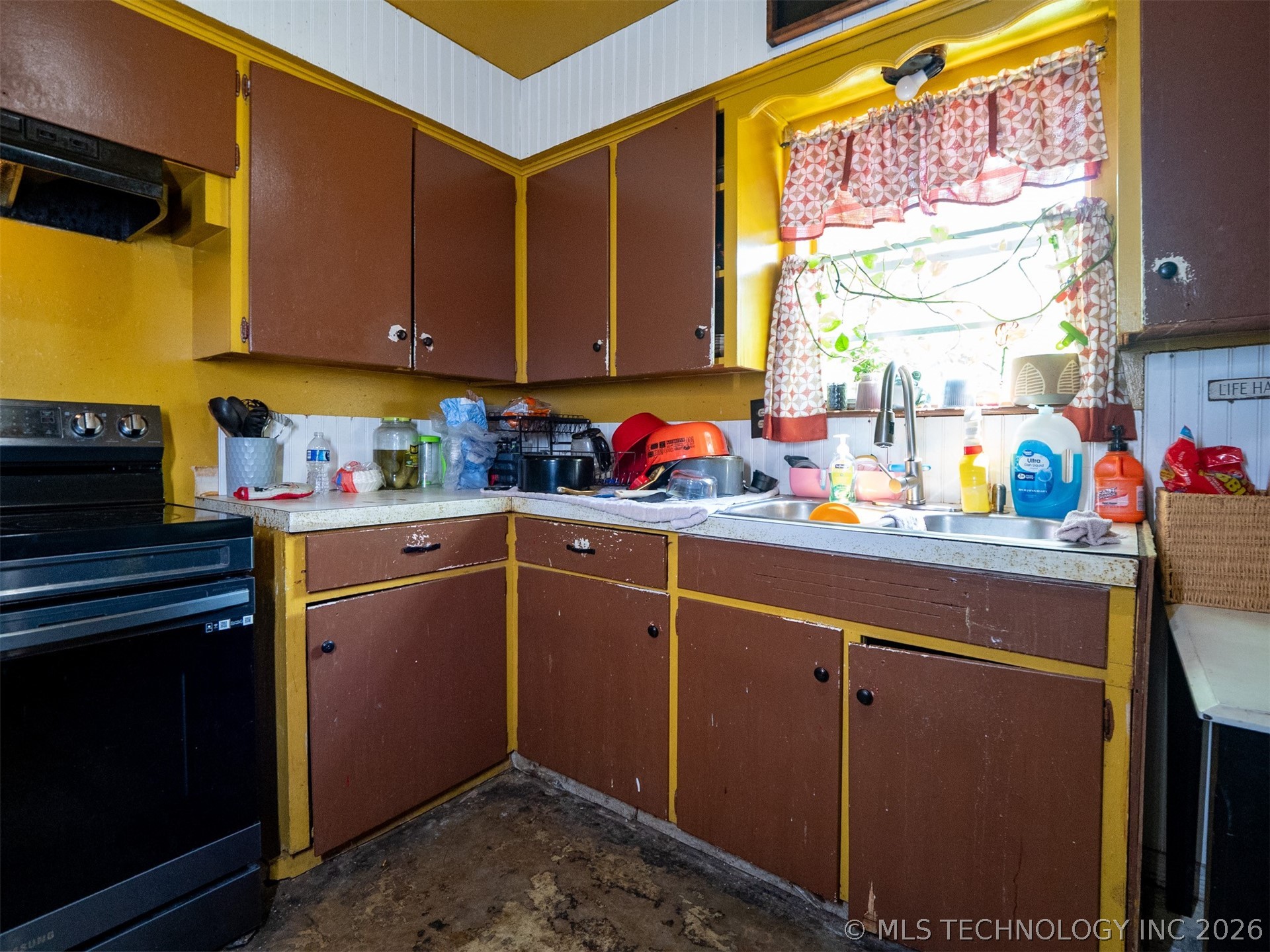 101 SW Hayes Idabel OK 74745