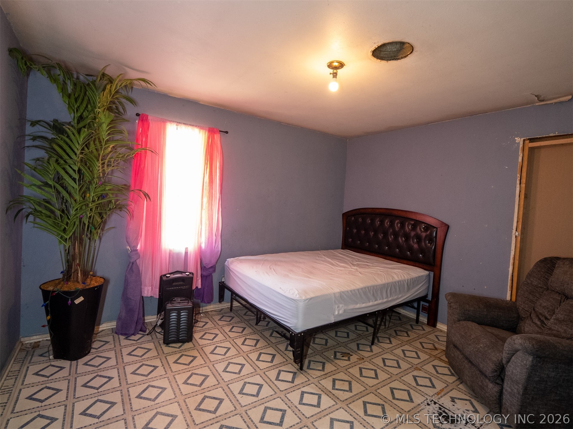 101 SW Hayes Idabel OK 74745