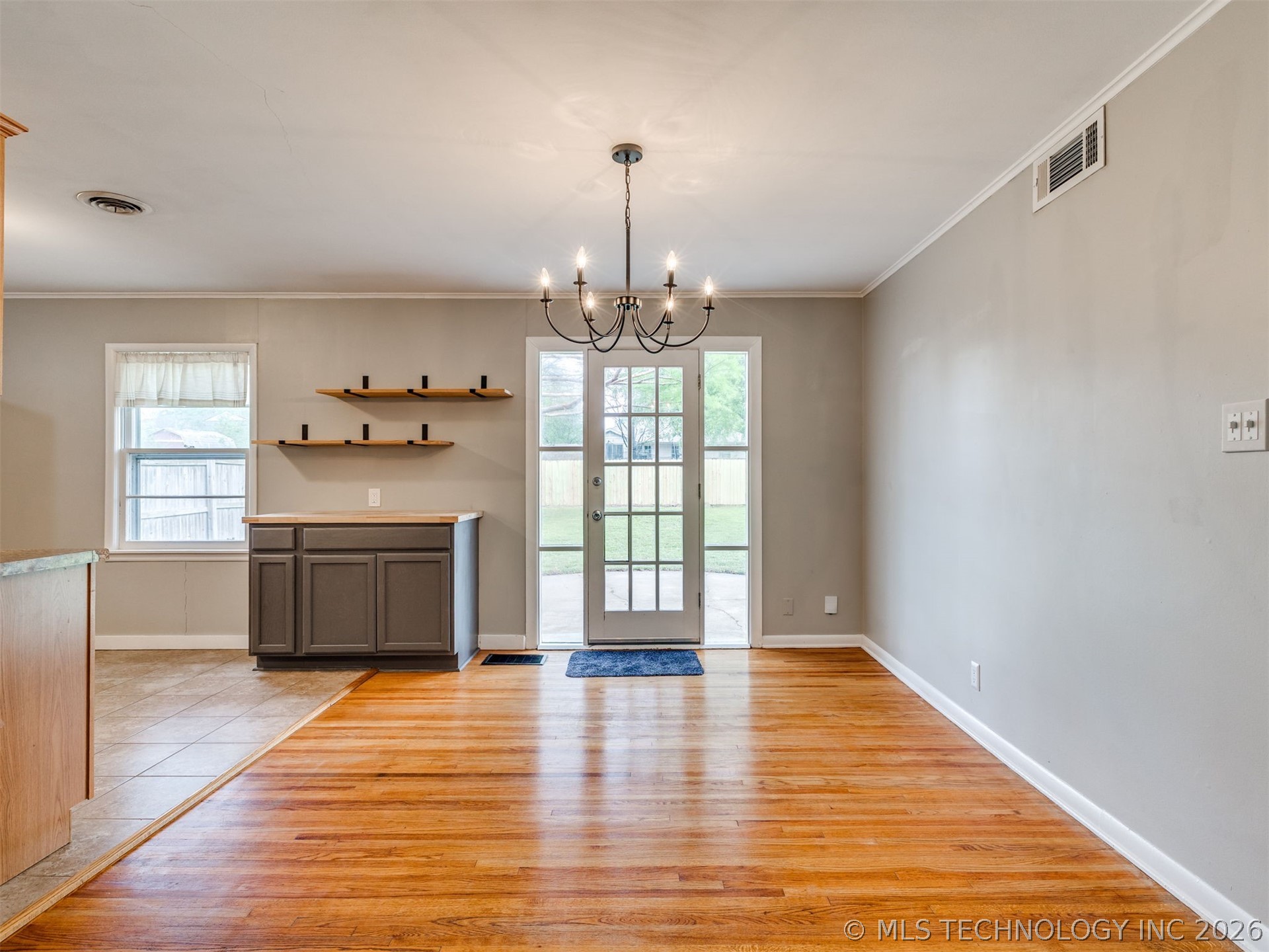 3921 E 37th Place Tulsa OK 74135