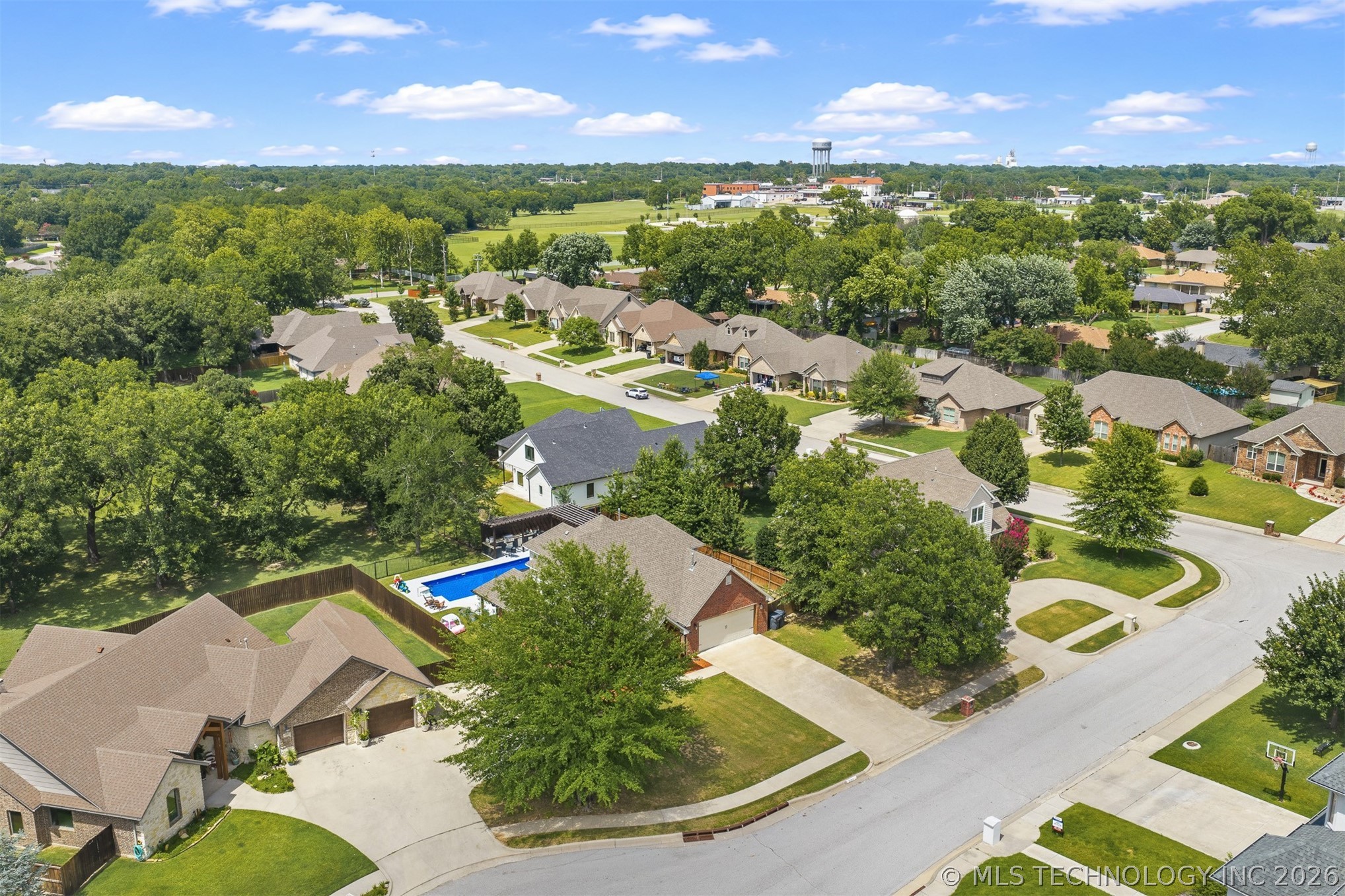 1707 Warwick Circle Ardmore OK 73401