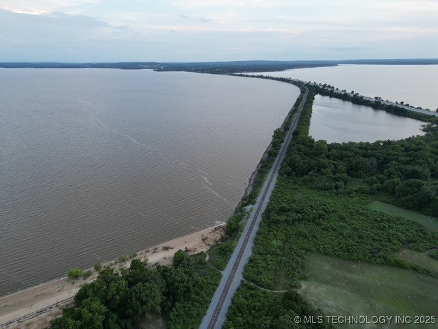1 E Lakeview Drive Checotah OK 74426