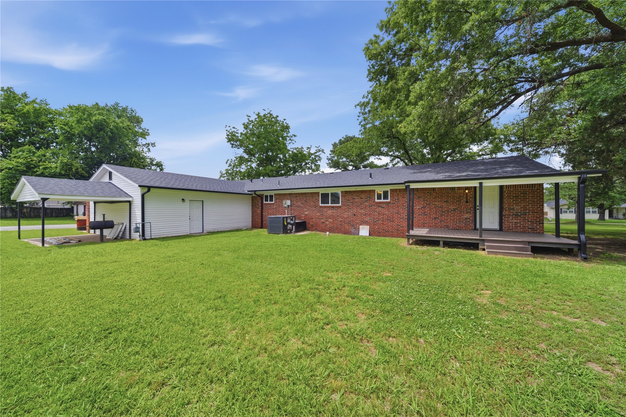 219 E Ozark Street Morris OK 74445