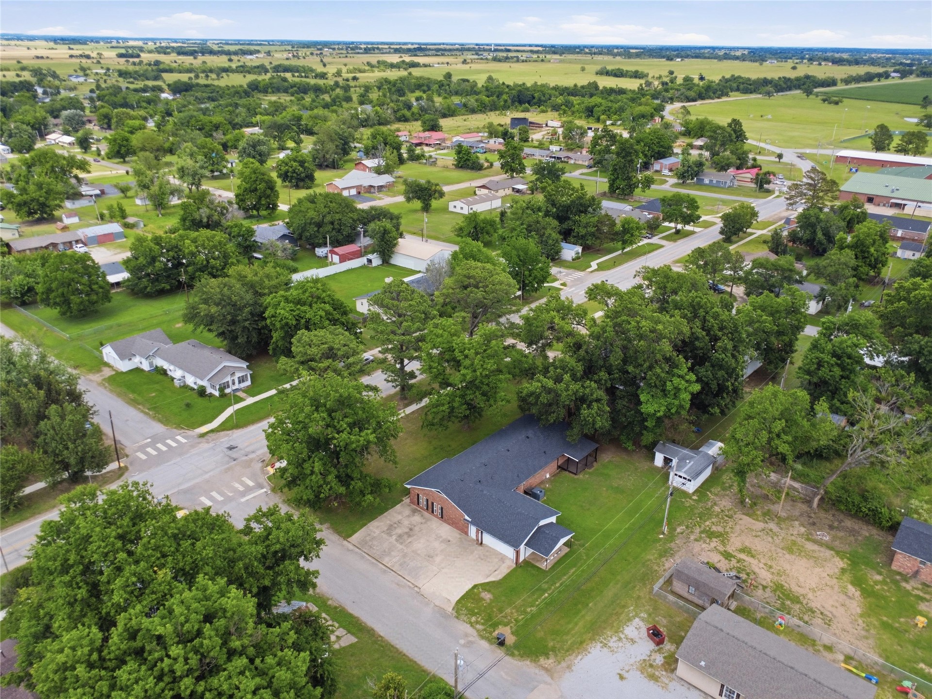 219 E Ozark Street Morris OK 74445