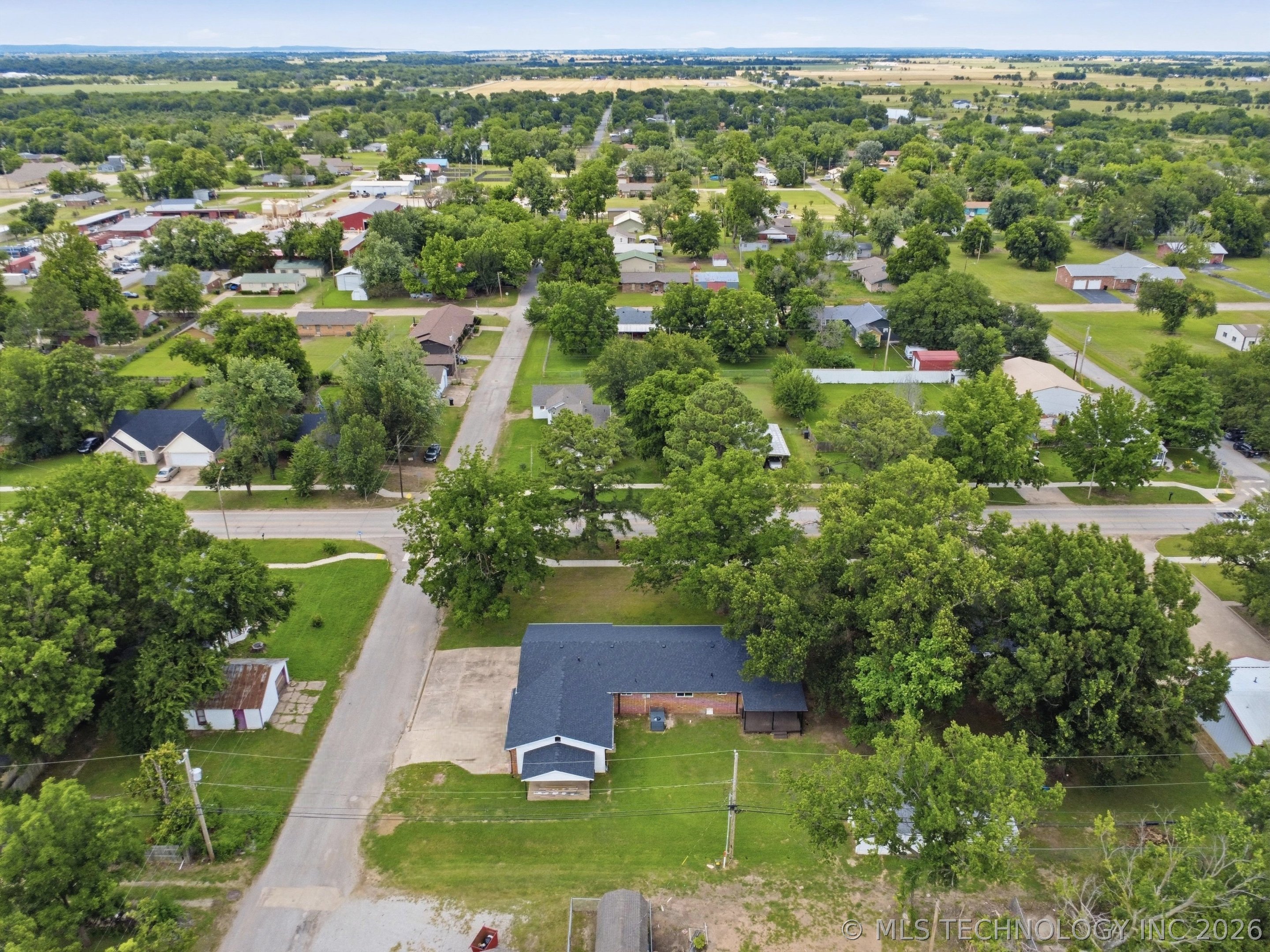219 E Ozark Street Morris OK 74445