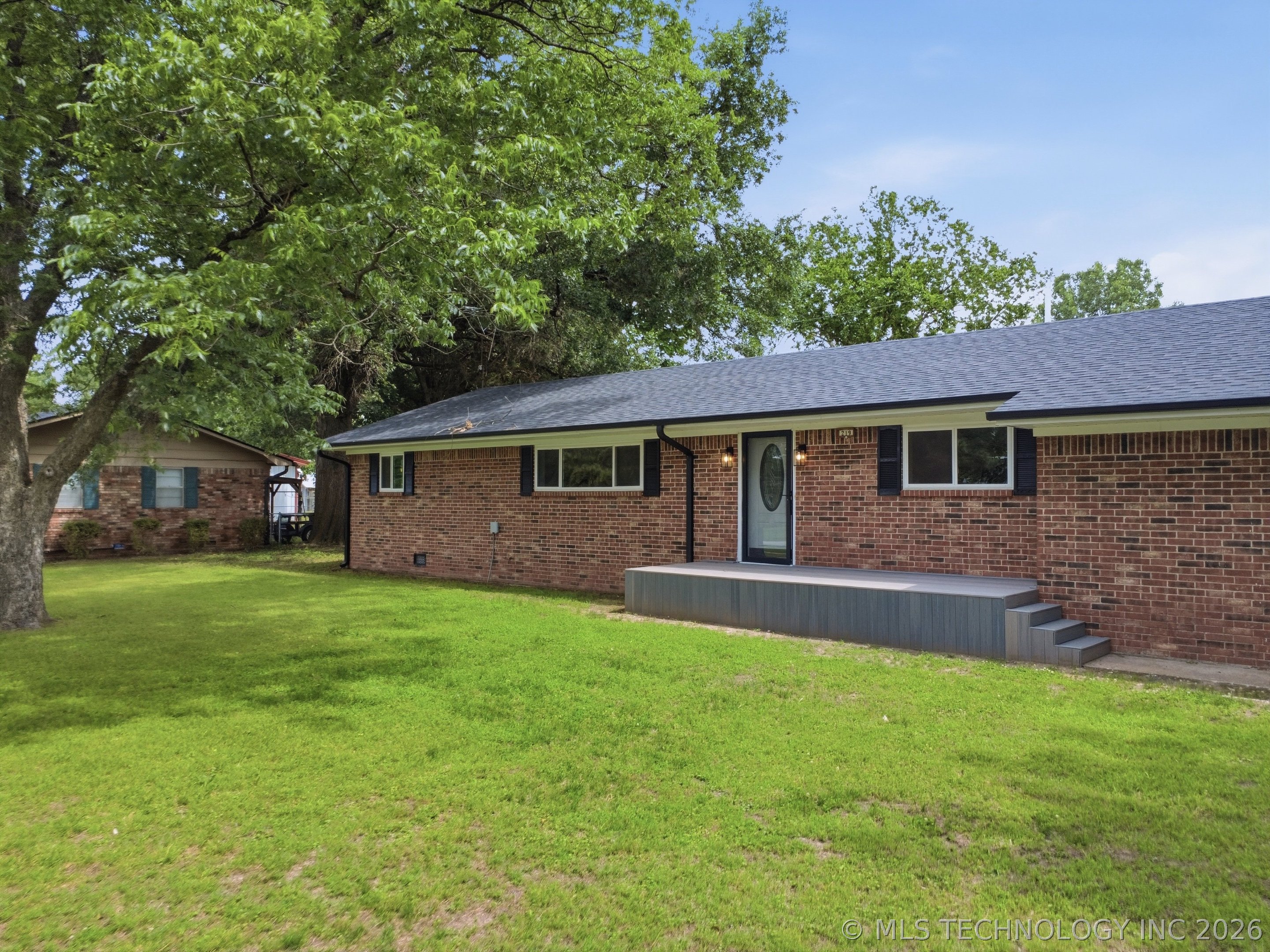 219 E Ozark Street Morris OK 74445