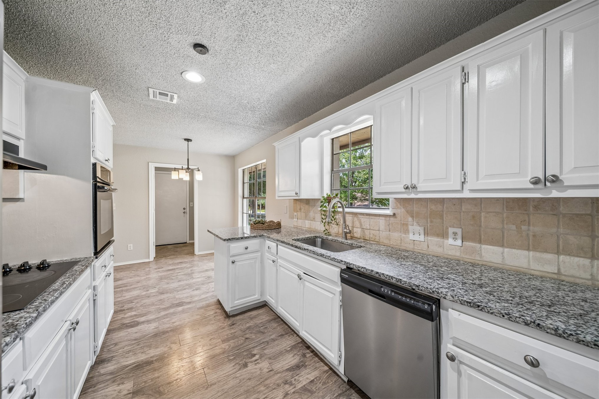 8225 Wright Place Broken Arrow OK 74014