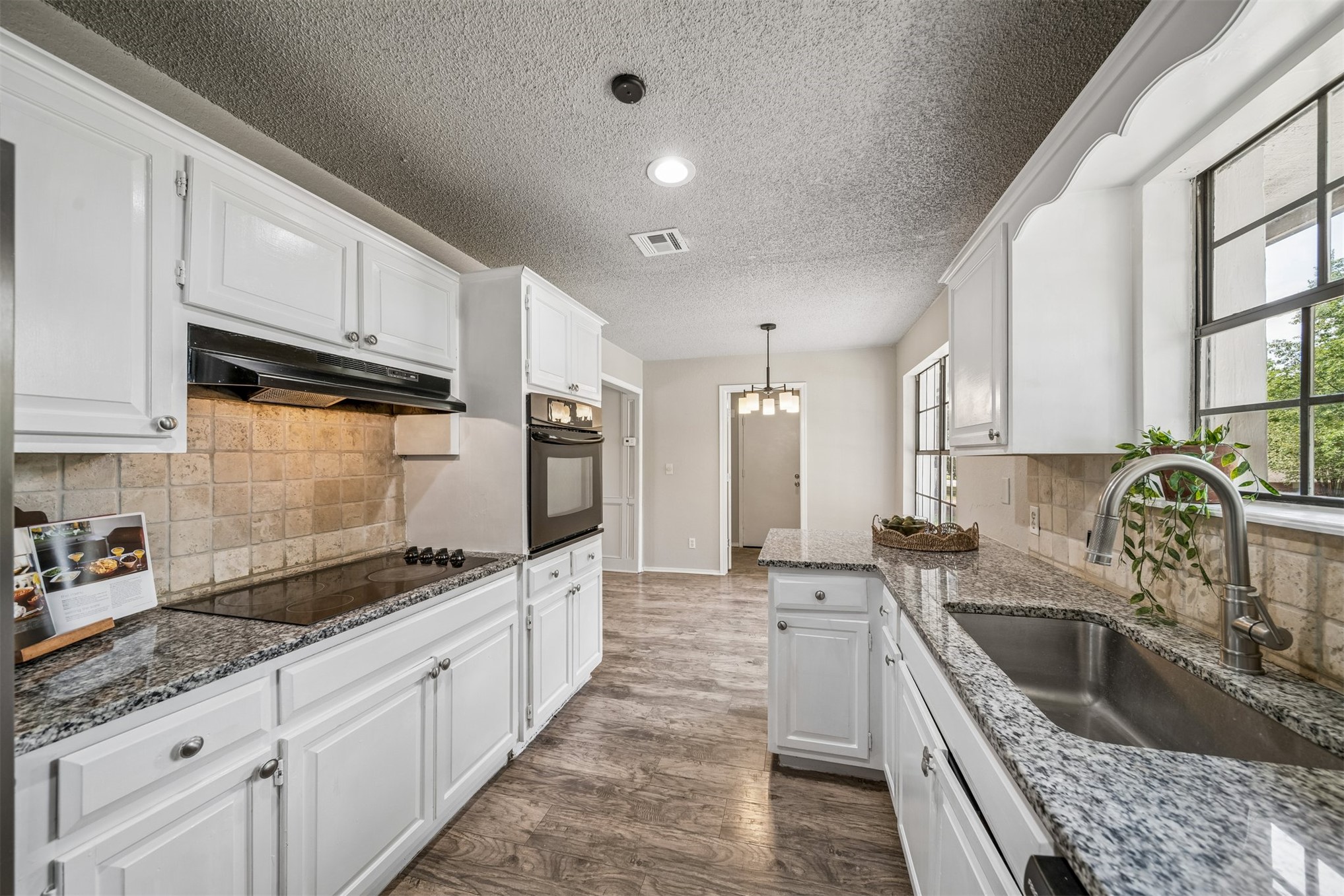 8225 Wright Place Broken Arrow OK 74014